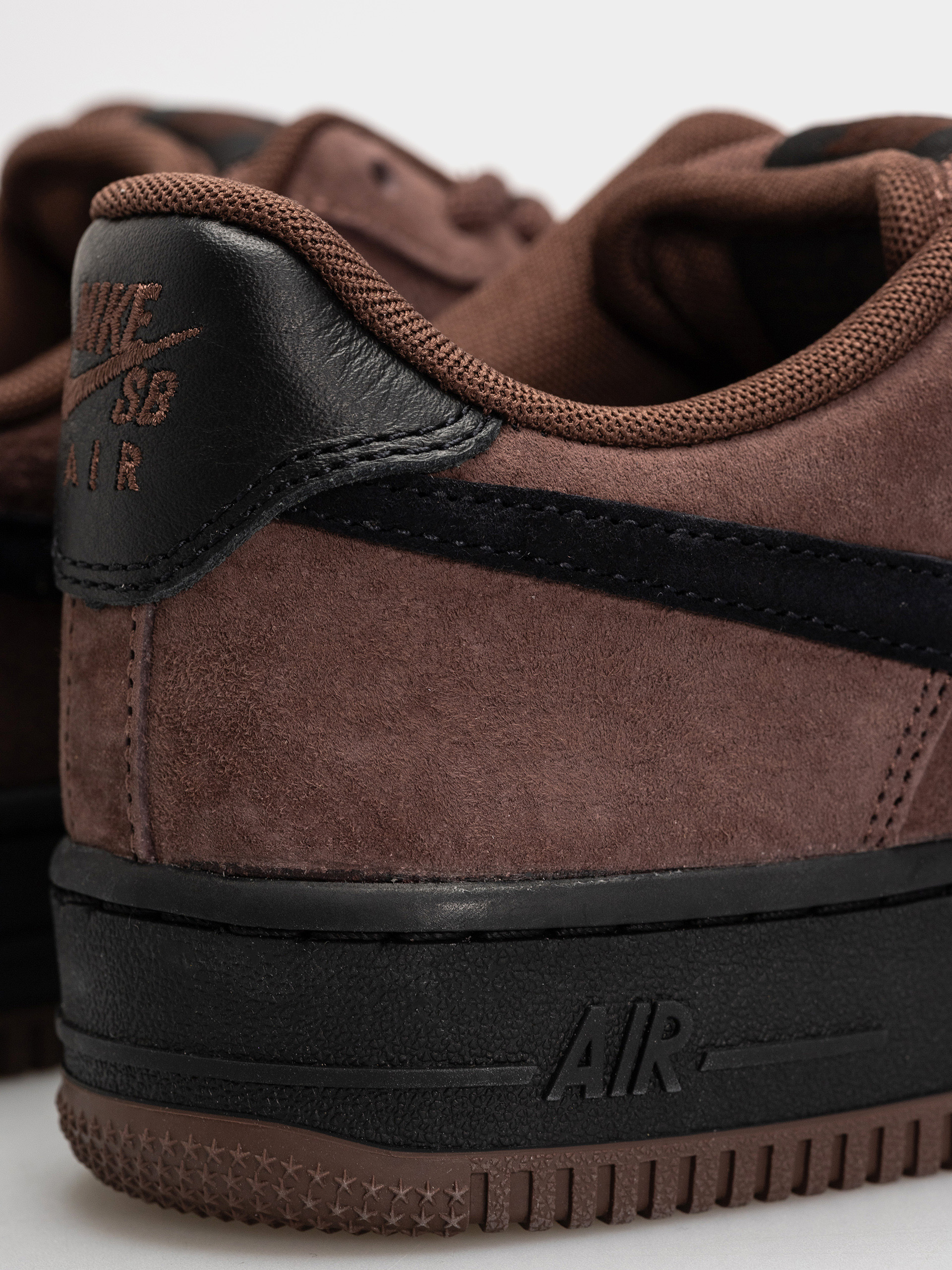 Buty Nike SB Air Force 1 (lt chocolate/black lt chocolate)