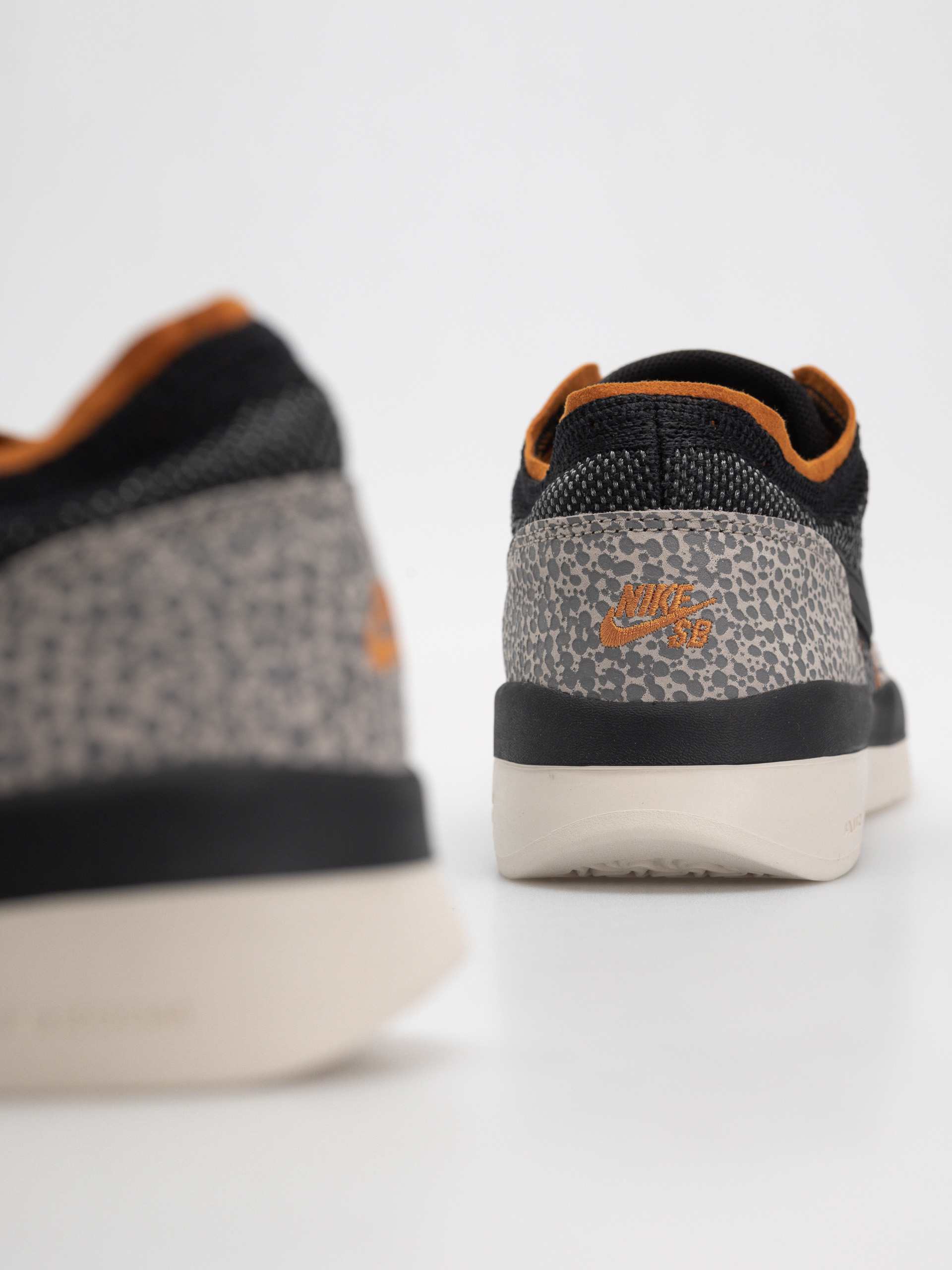 Buty Nike SB PS8 (cobblestone/black monarch lt orewood brn)