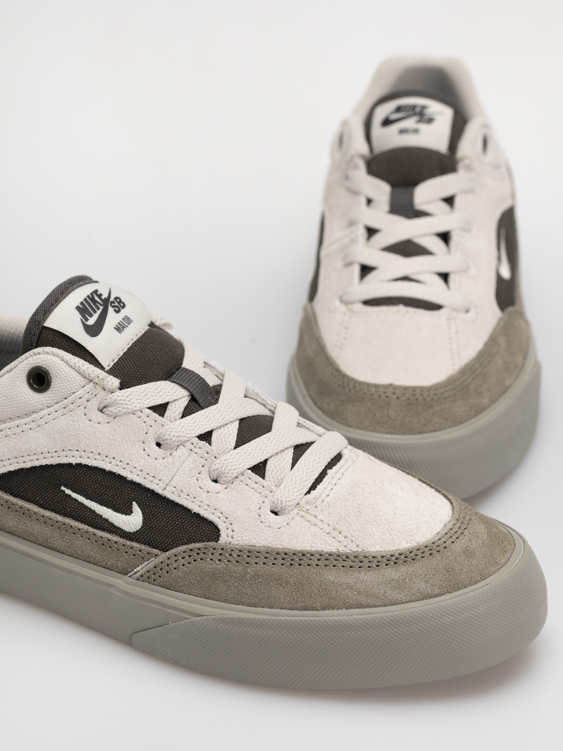 Buty Nike SB Malor (light bone/light bone light army)