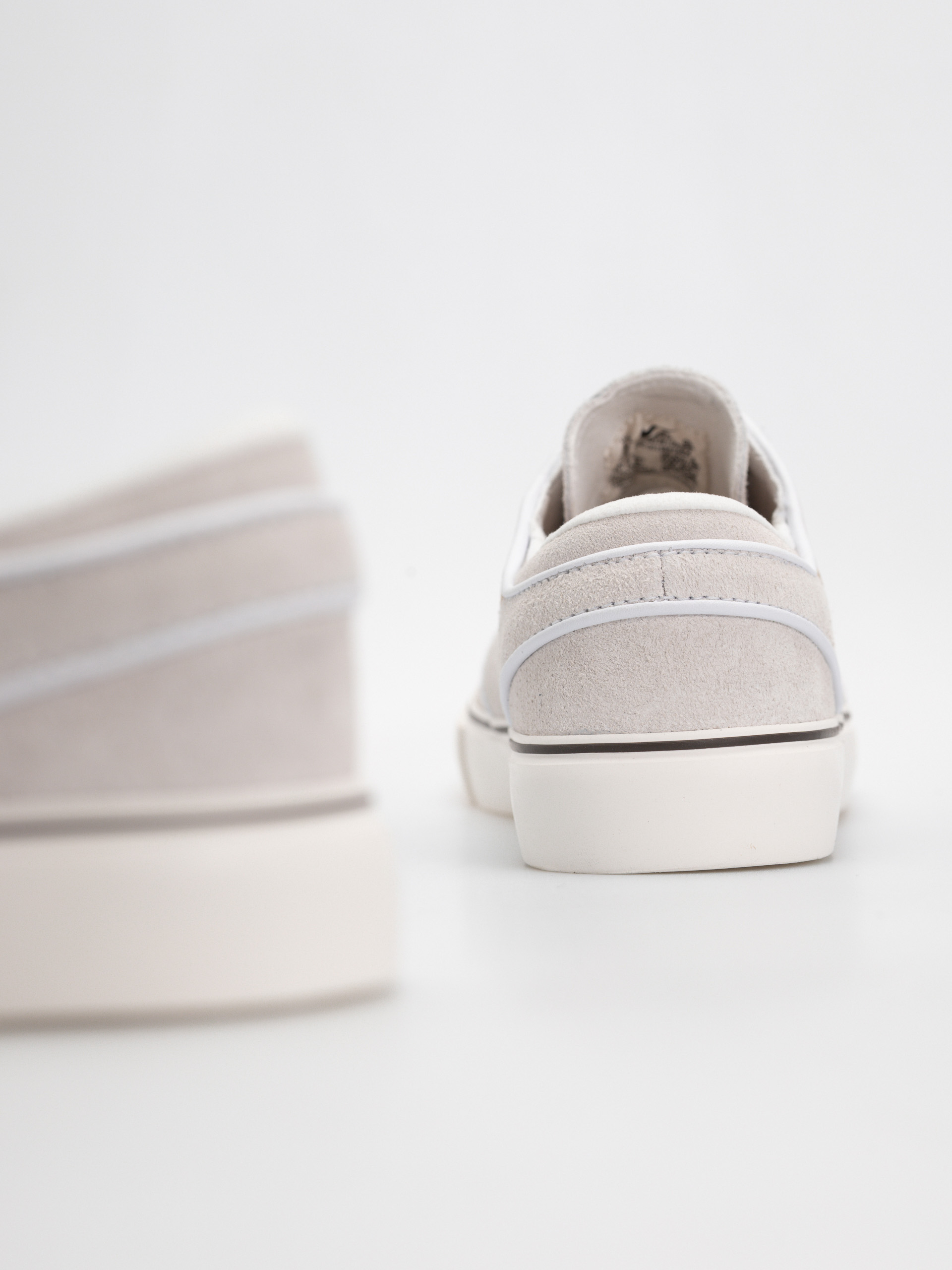 Buty Nike SB Zoom Janoski Og+ (white/linen sail lt chocolate)