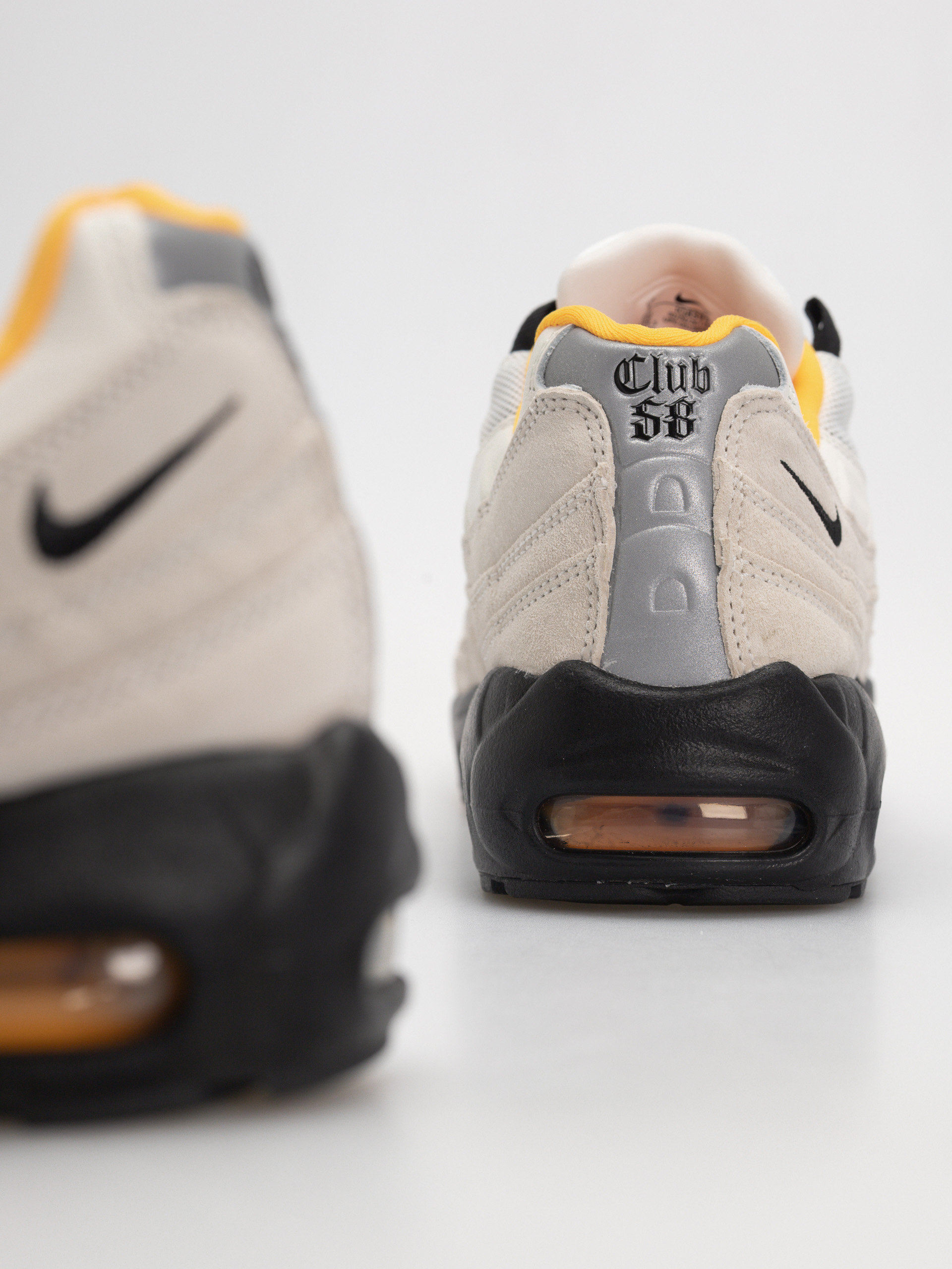Buty Nike SB Air Max 95 (sail/black laser orange)