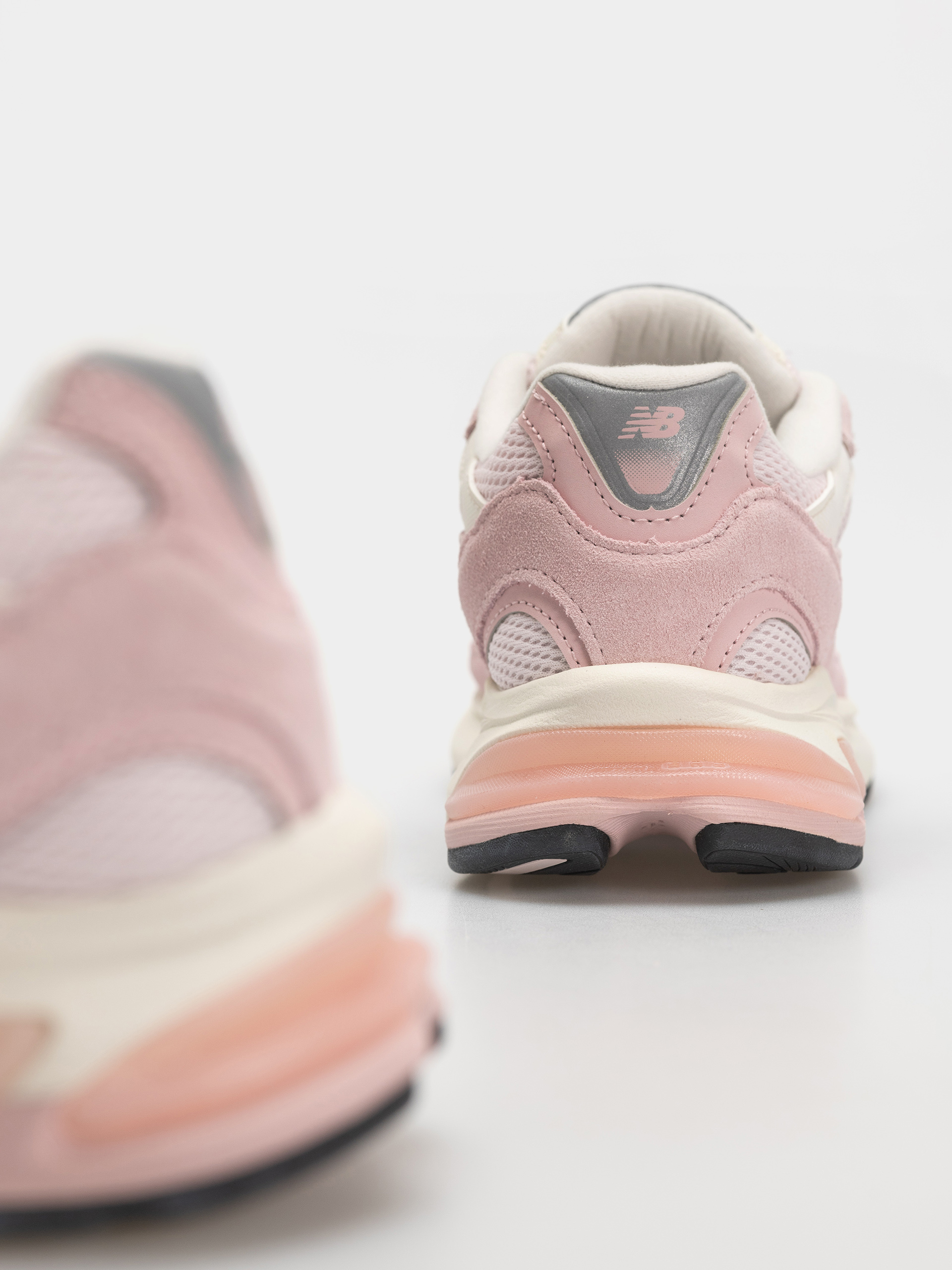 Buty New Balance 2010 (pink chalk/sea salt)