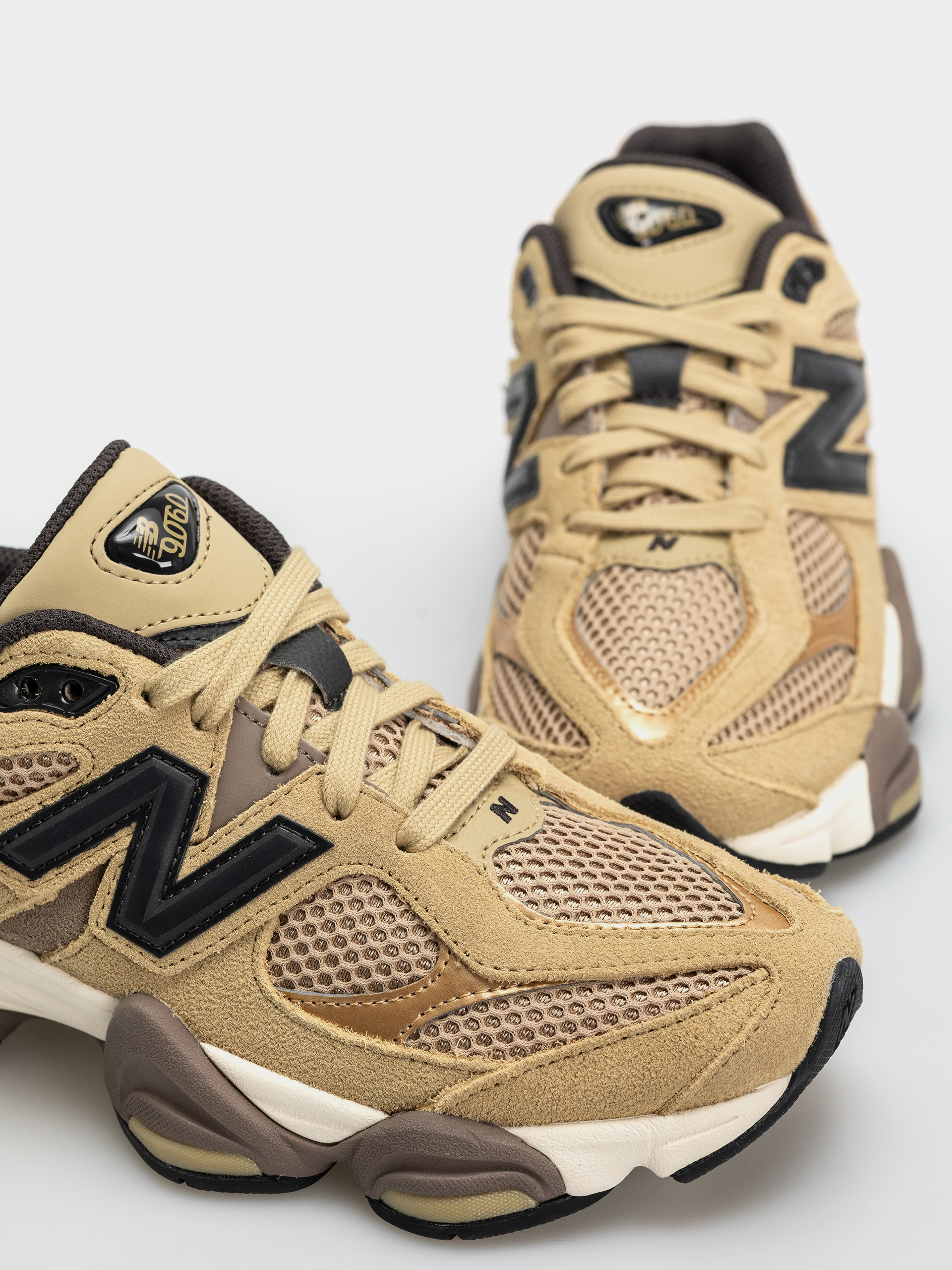 Buty New Balance 9060 (quicksand/incense)