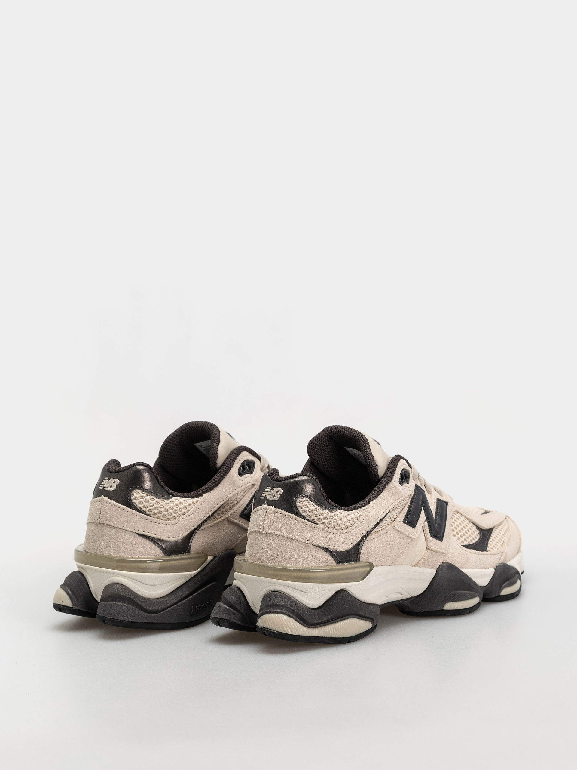 Buty New Balance 9060 (timberwolf/black cement)