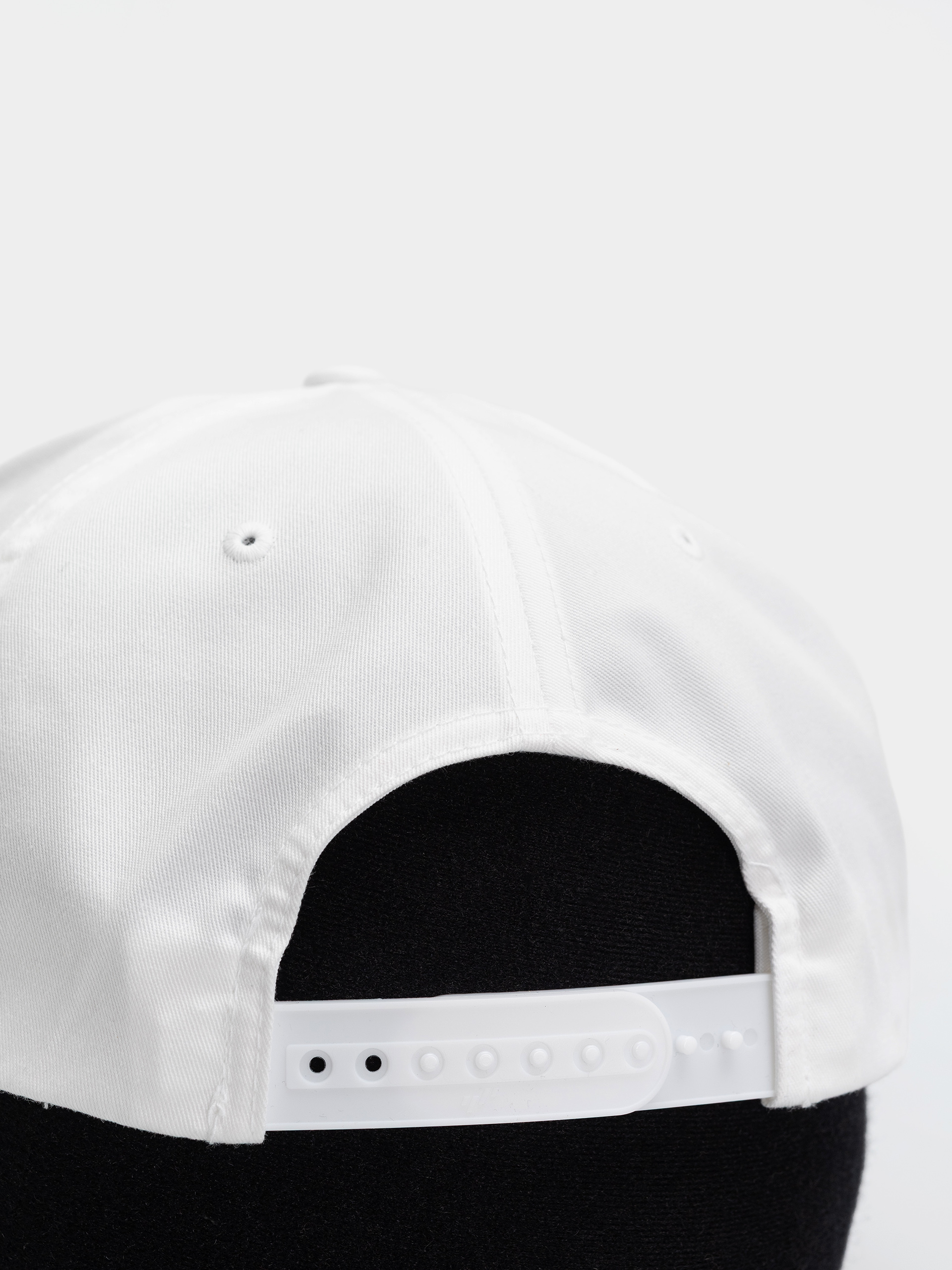 Czapka z daszkiem Thrasher Dropout Snapback (white)
