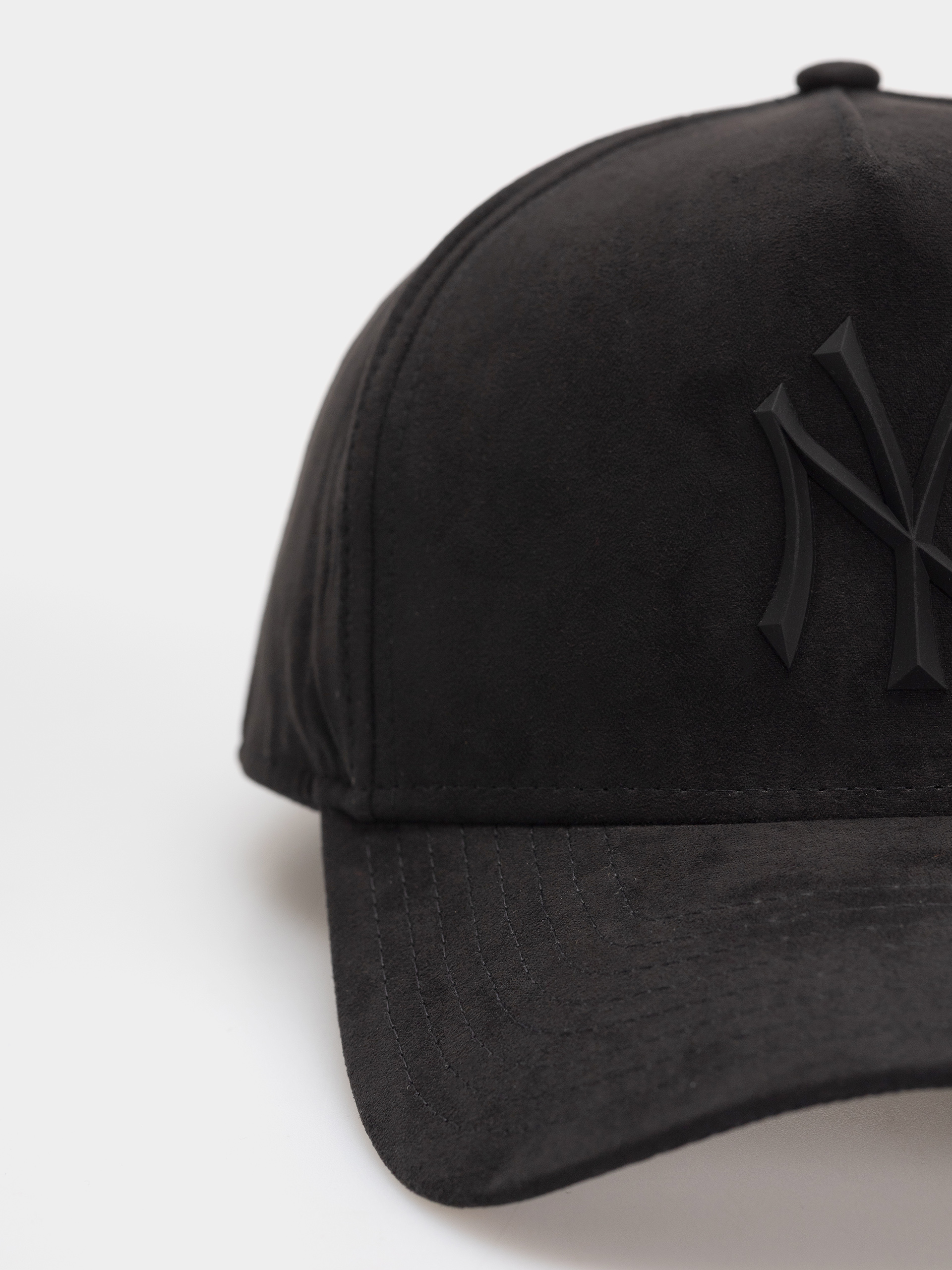 Czapka z daszkiem New Era Faux Suede E Frame New York Yankees (black)