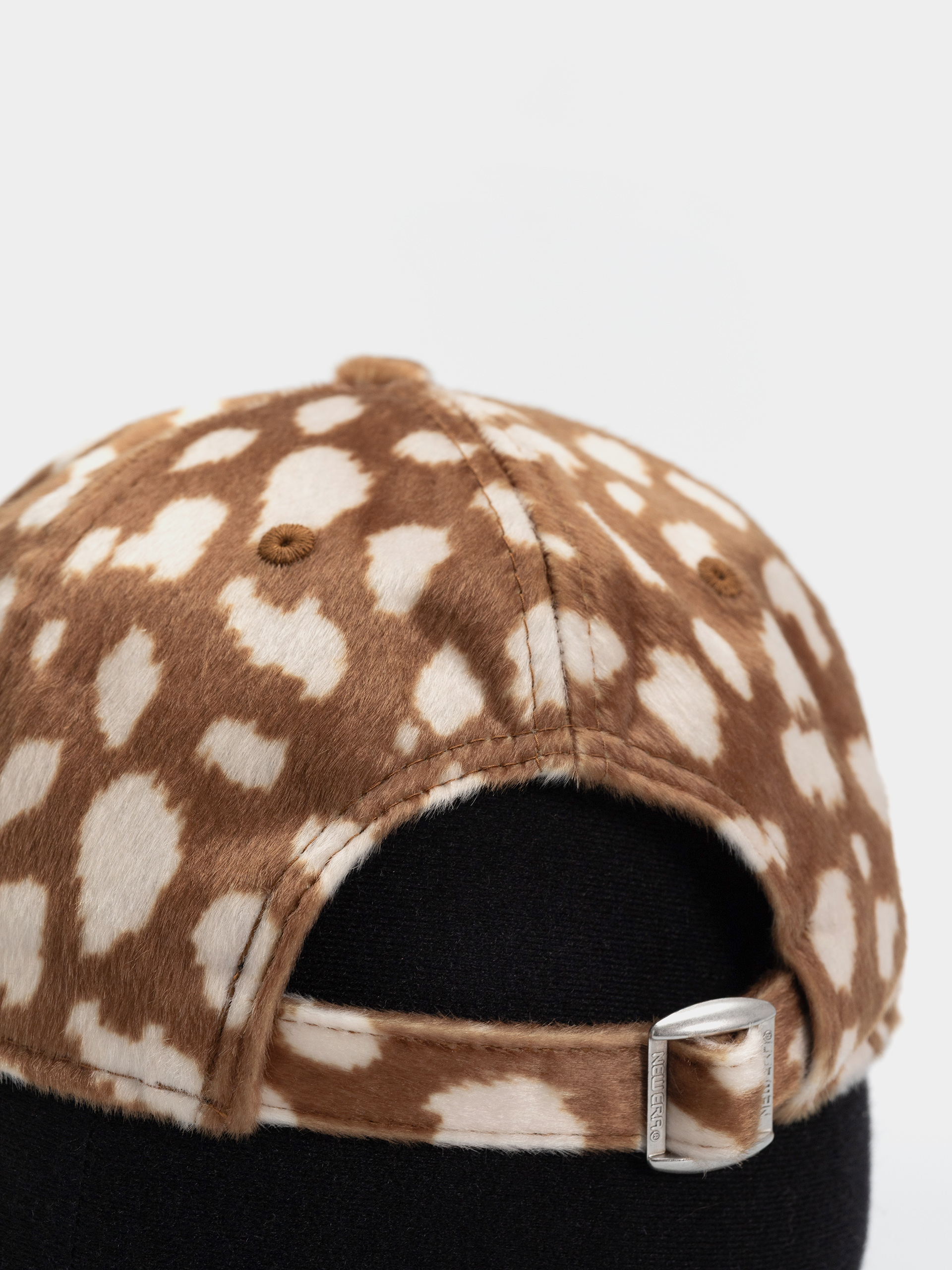 Czapka z daszkiem New Era Animal Print 9Twenty Los Angeles Dodgers (leo brown)