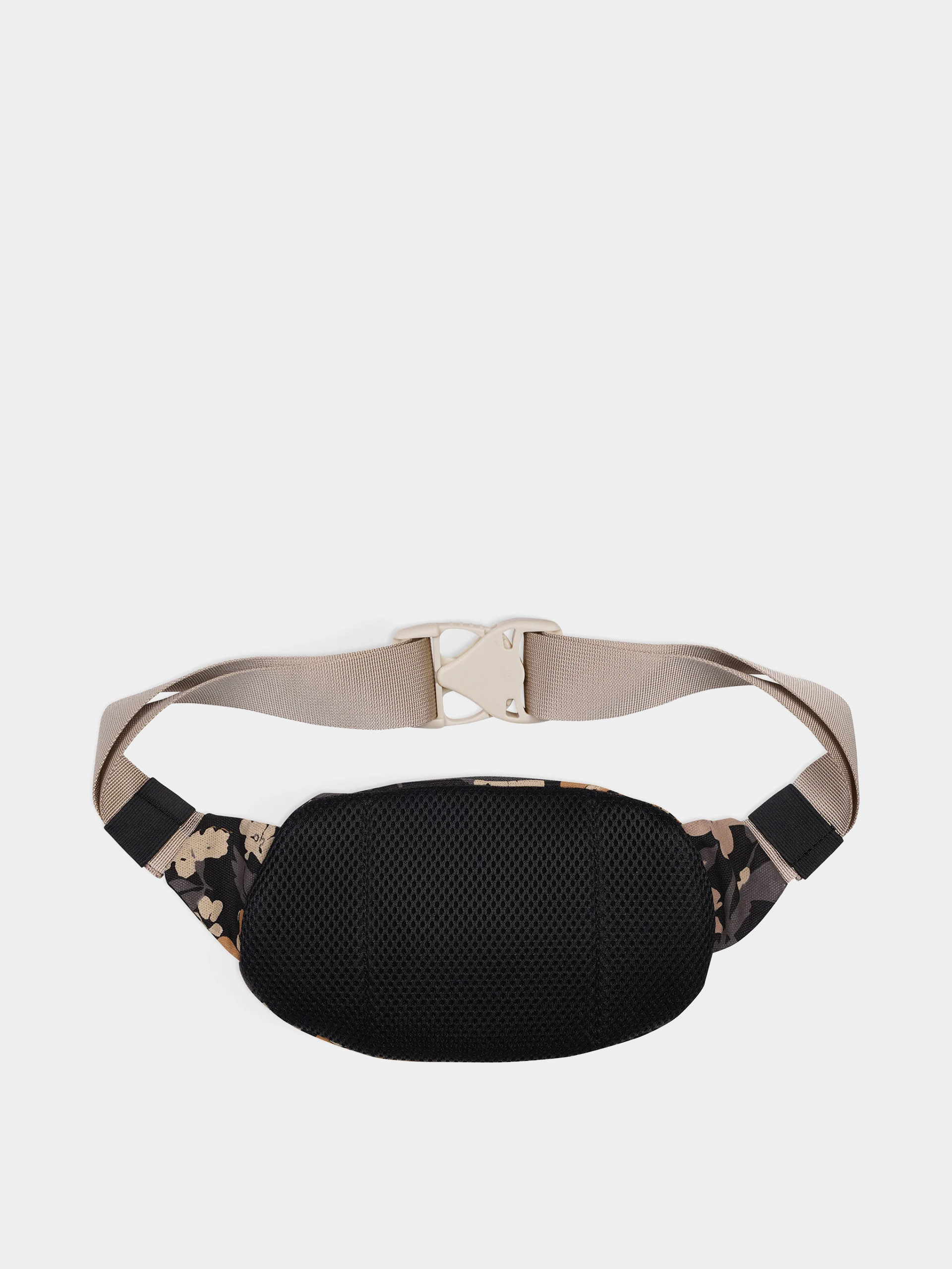 Nerka Kavu Canvas Spectator (evening bloom)