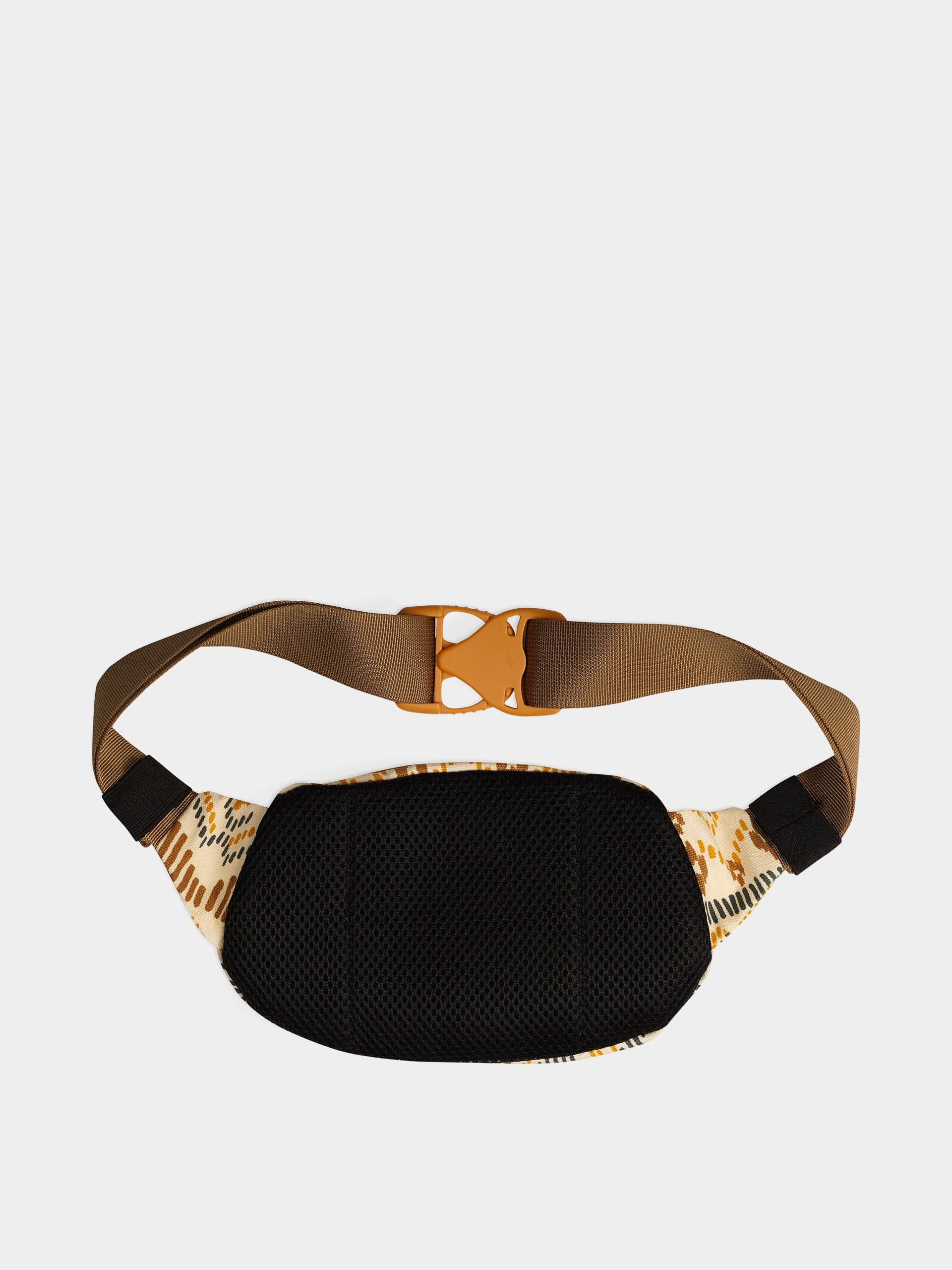 Nerka Kavu Canvas Spectator (woodland holiday)