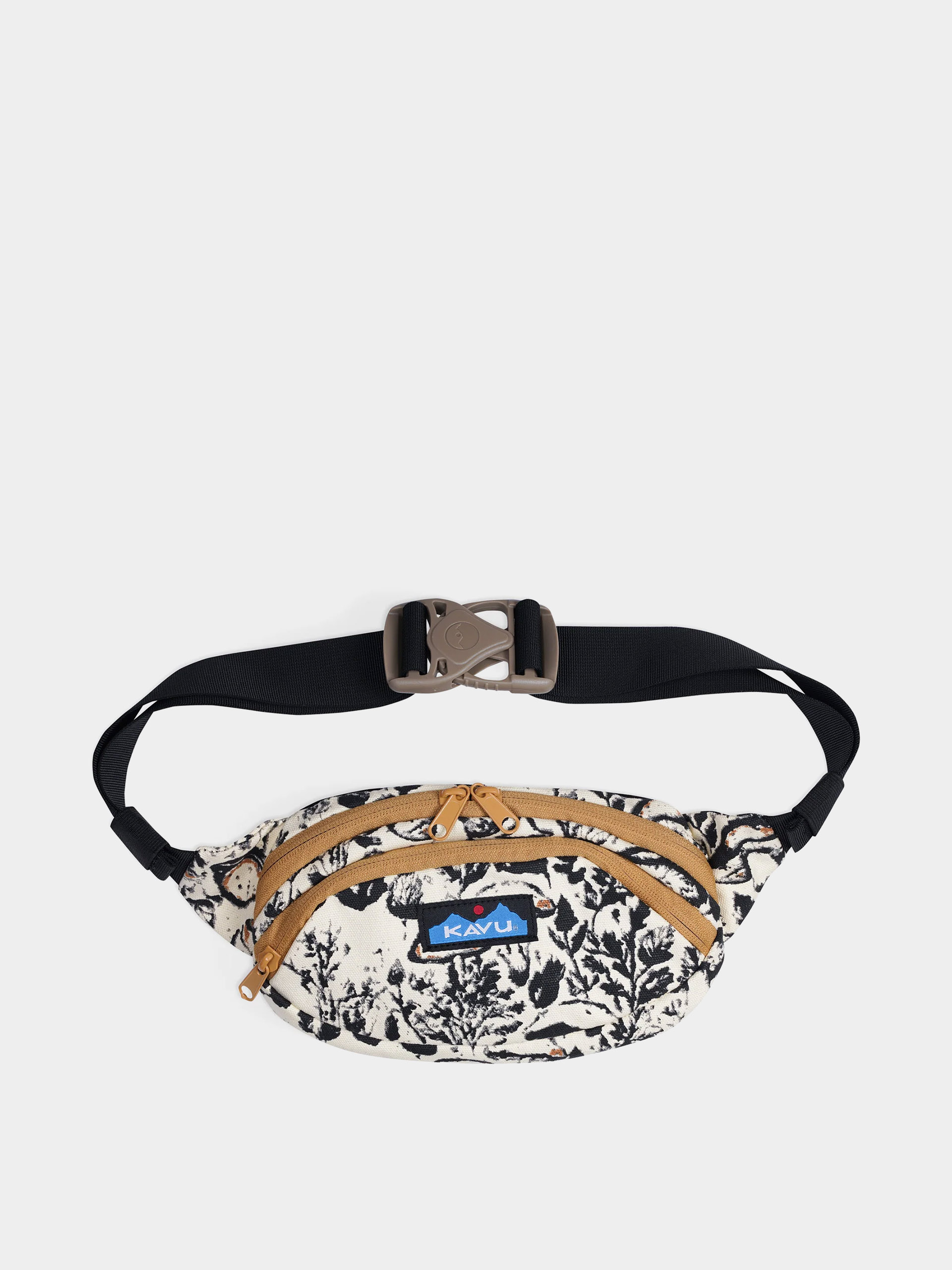 Nerka Kavu Canvas Spectator