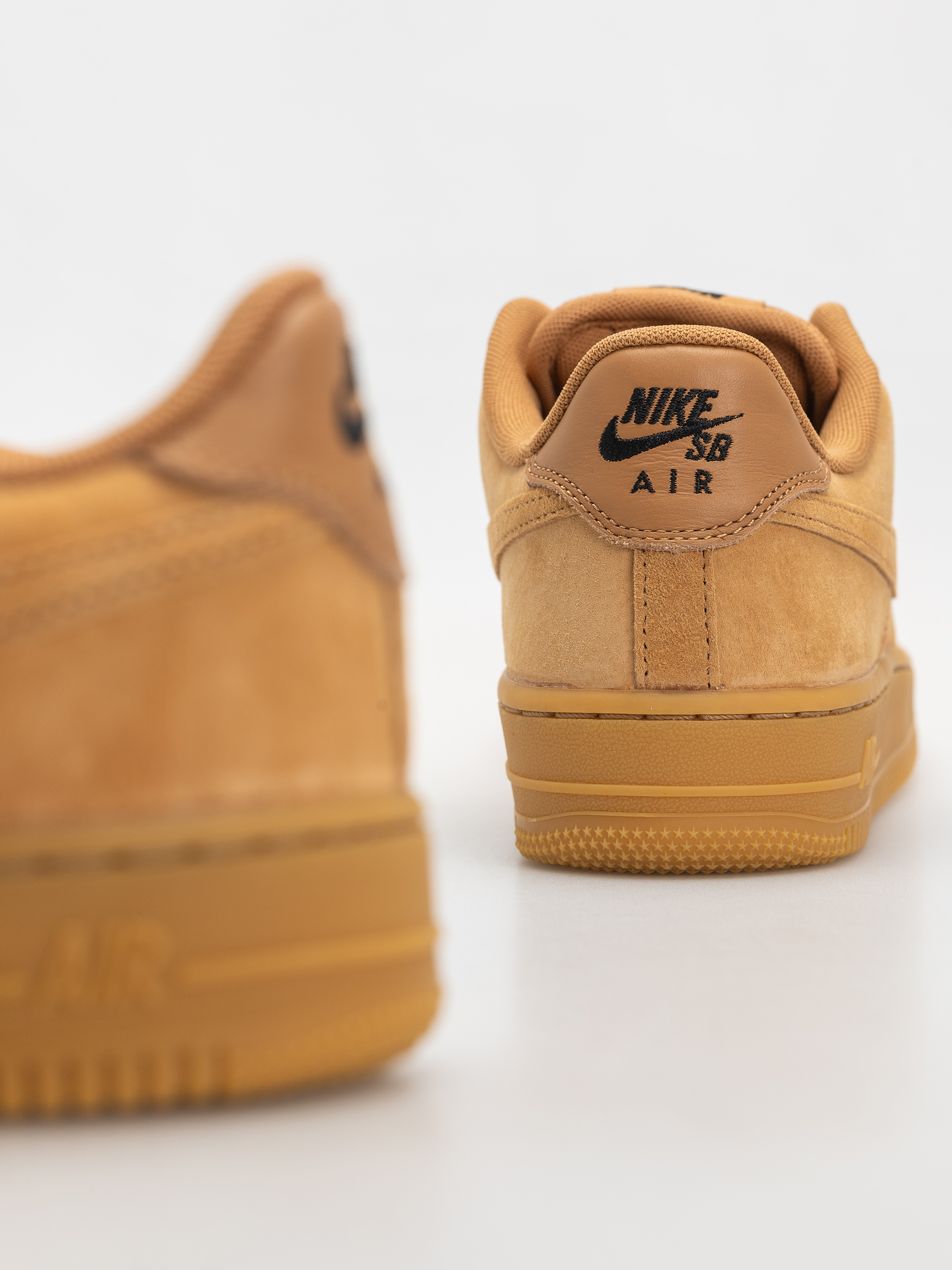 Buty Nike SB Air Force 1 (flax/flax/black/gum light brown)