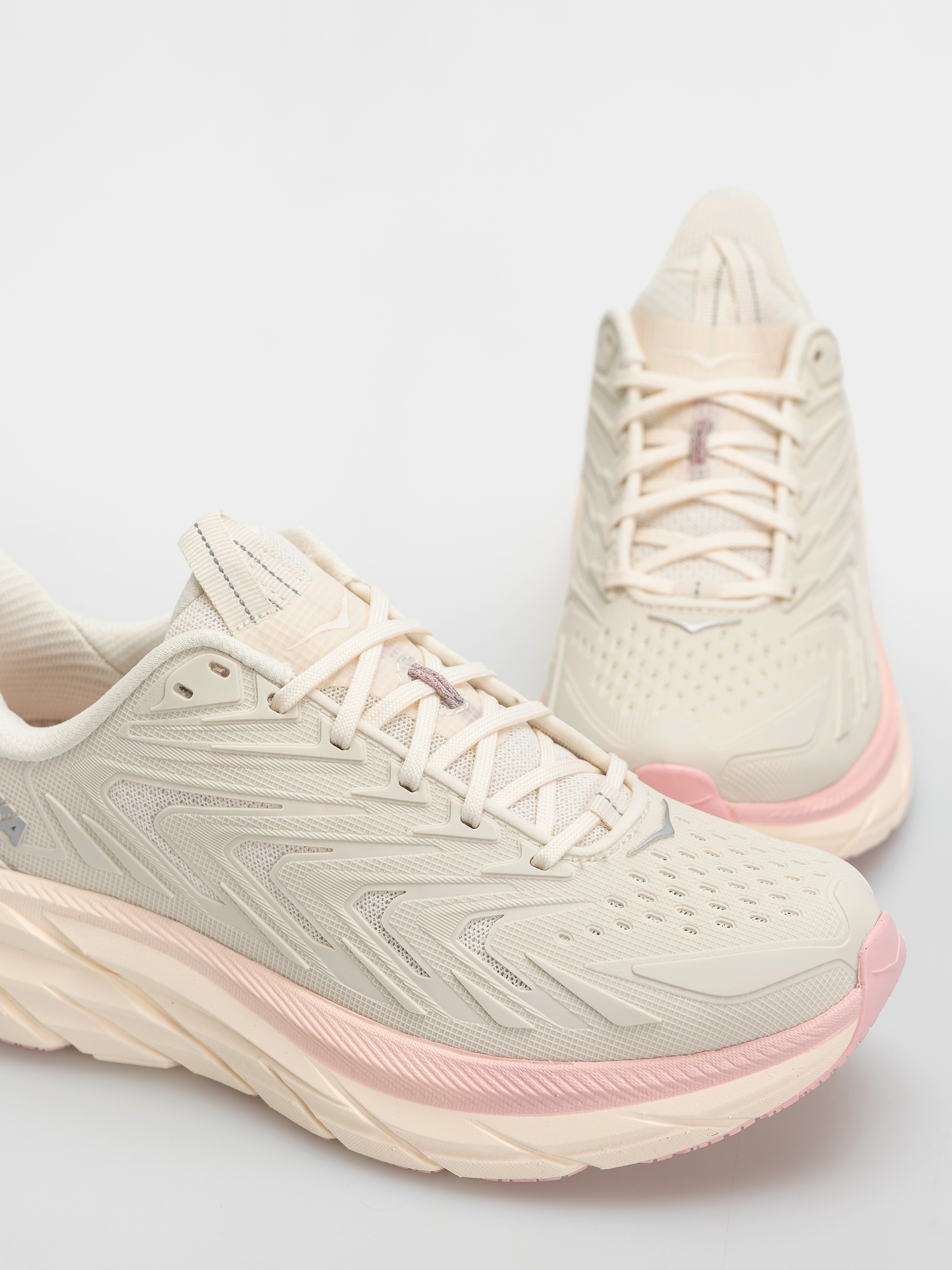 Buty Hoka Clifton UTL Wmn (alabaster/dewy pink)