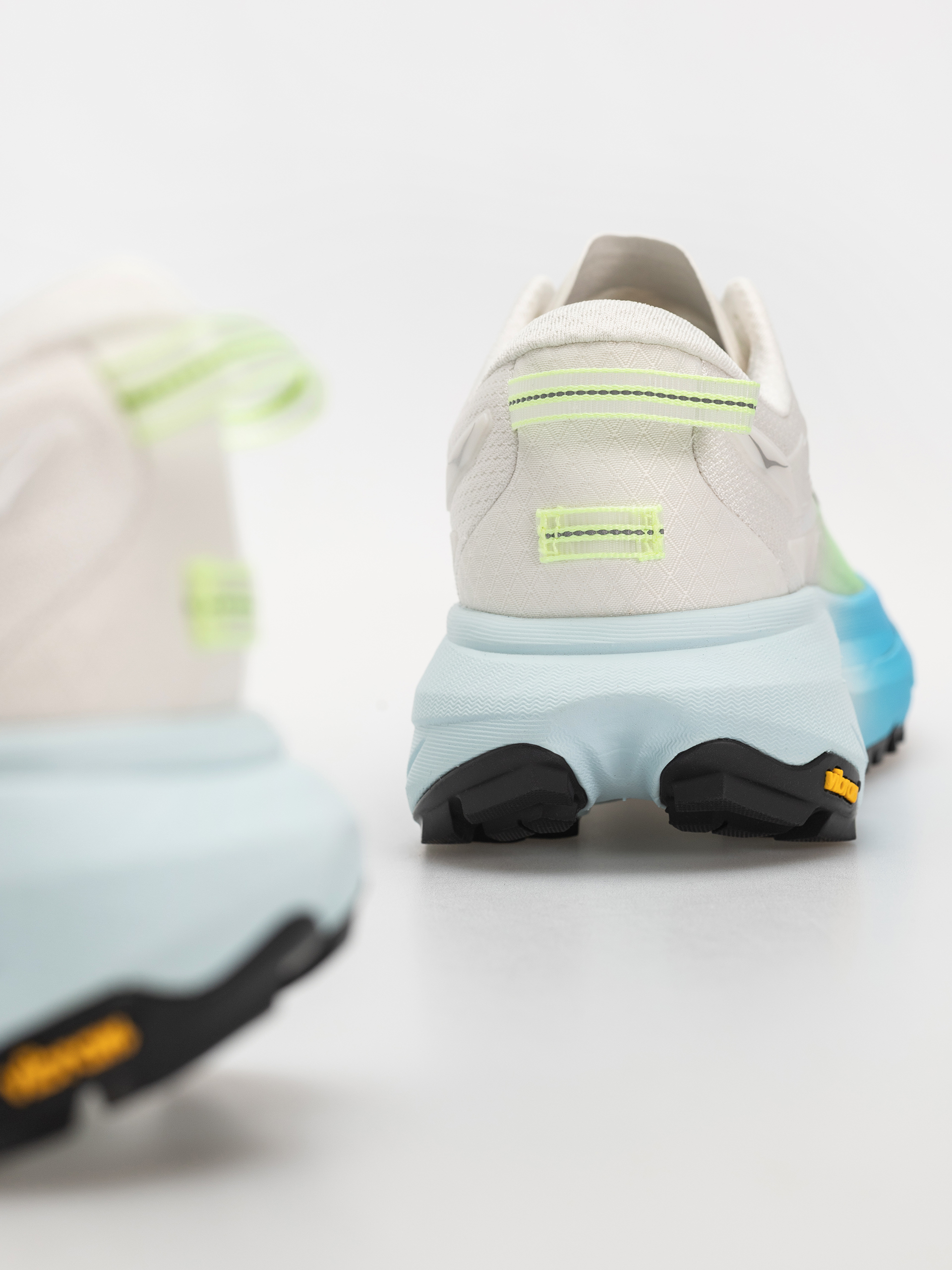 Buty Hoka Mafate 5 Wmn (frost/tart apple)