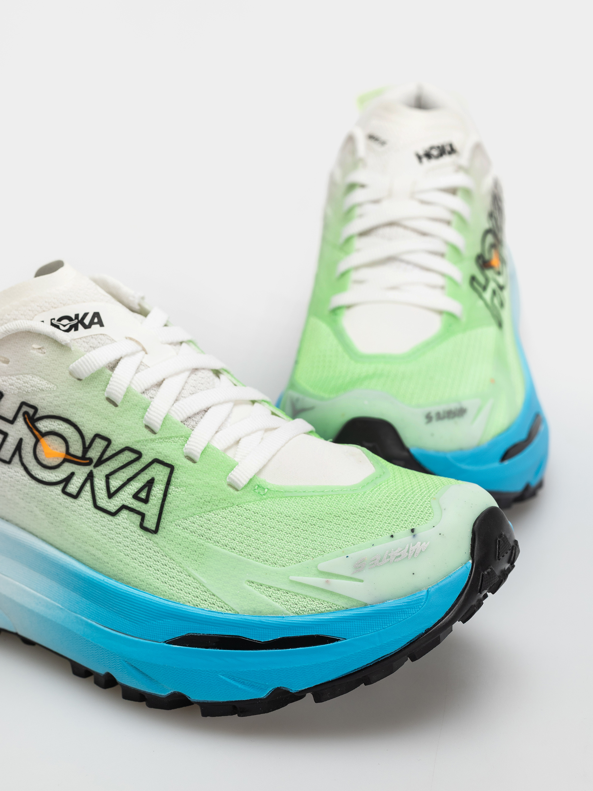 Buty Hoka Mafate 5 Wmn (frost/tart apple)