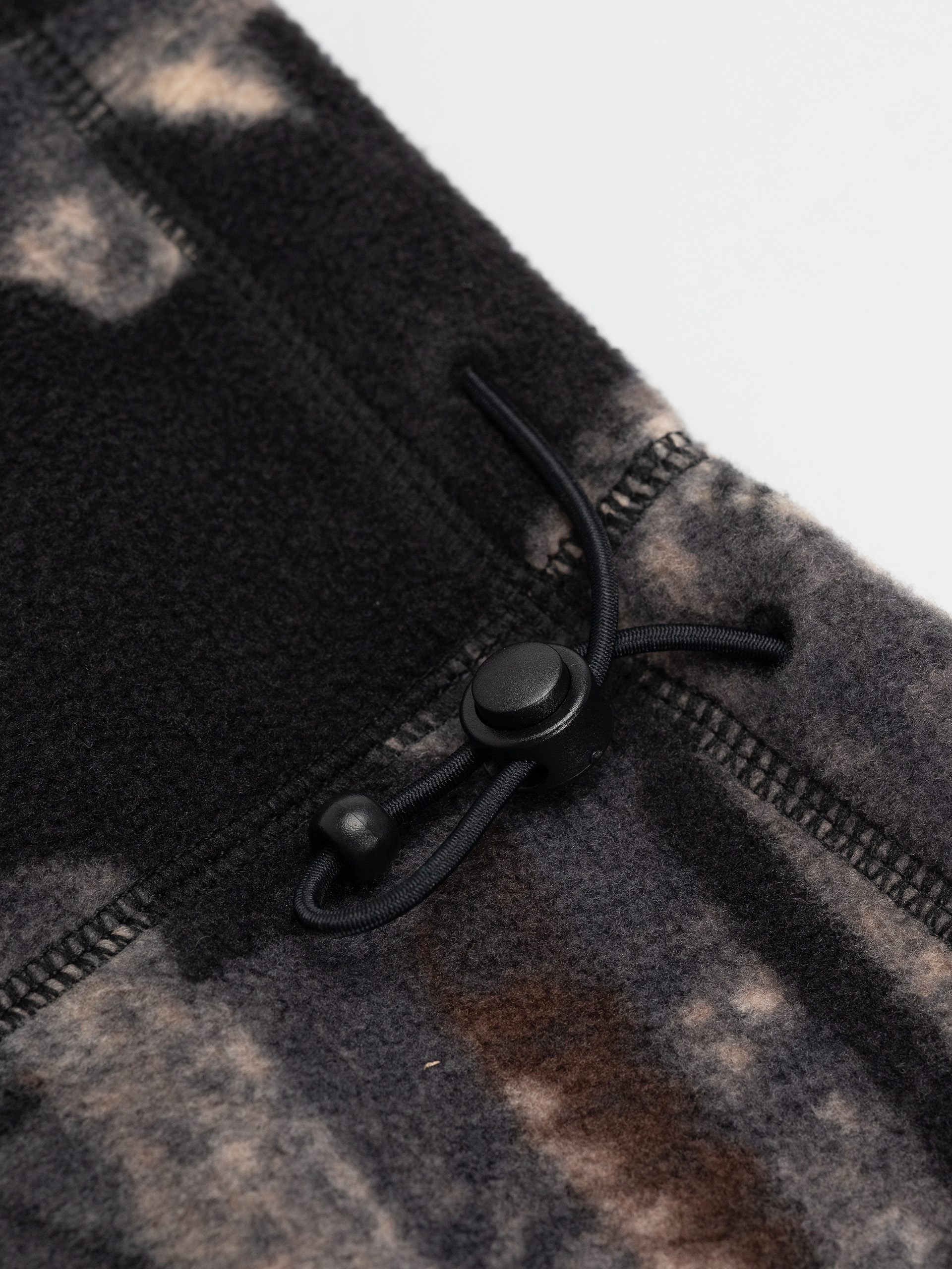 Ocieplacz Carhartt WIP Blevin (camo feather tree black)