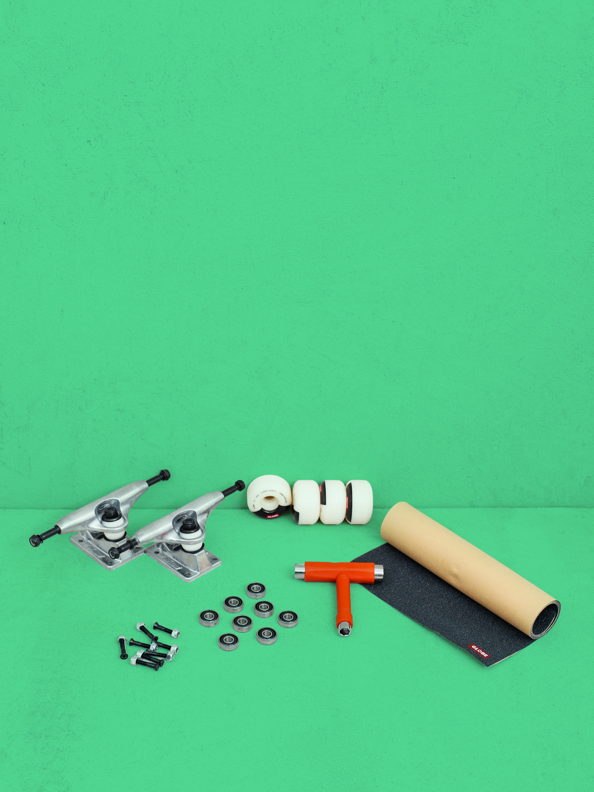 Zestaw do deskorolki Globe Everything But The Deck Kit (raw finish)