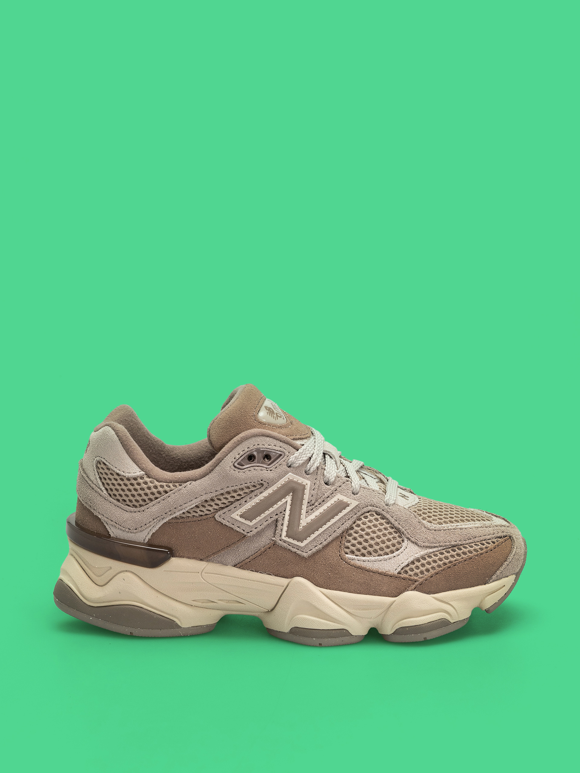 Buty New Balance 9060 JR (mushroom)