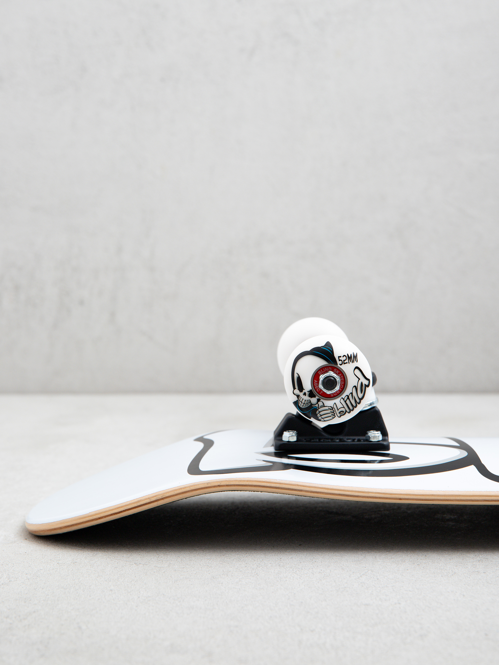 Deskorolka Blind Classic Bust Out Reaper (white)