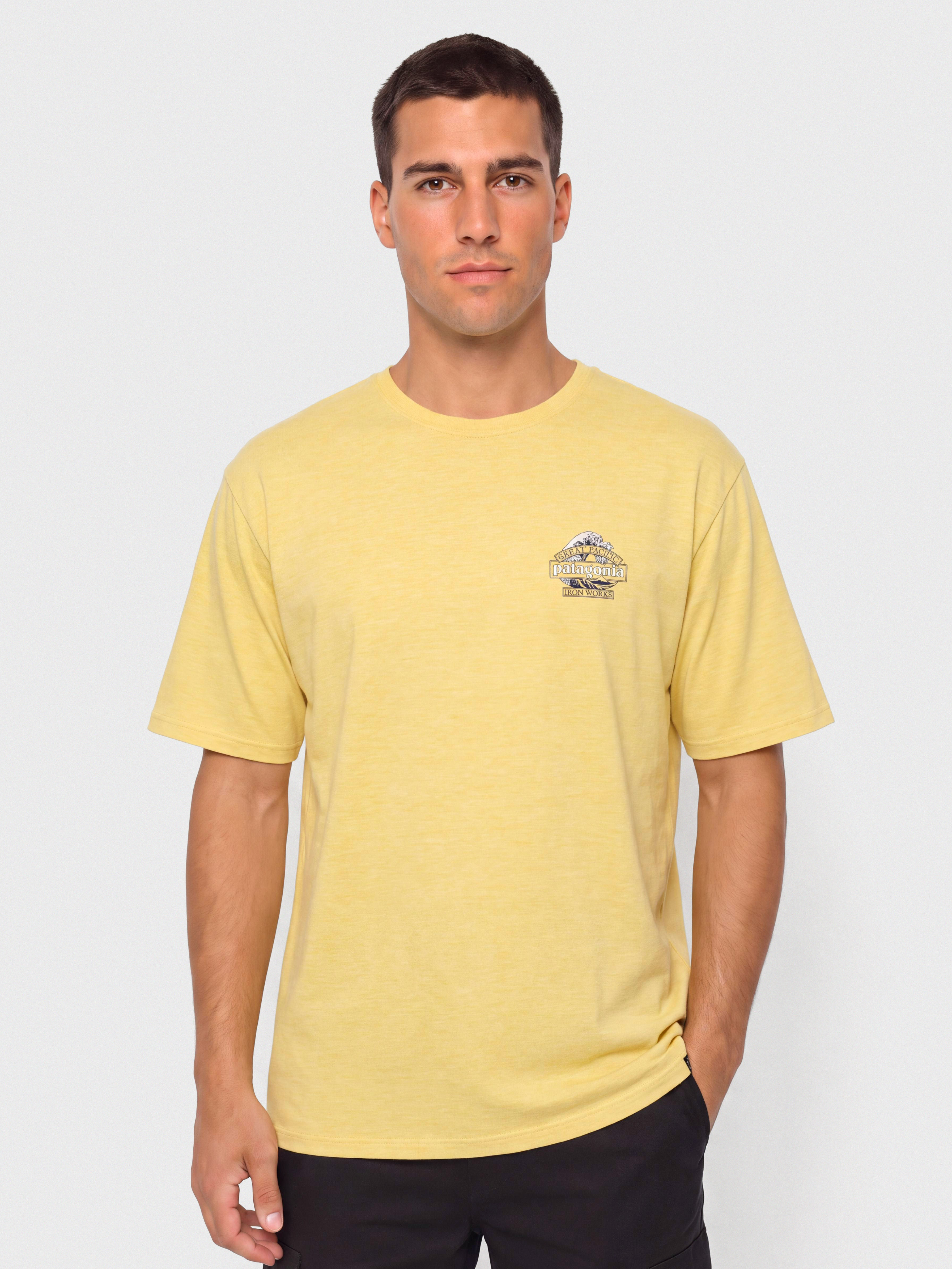 T-shirt Patagonia Cap Cool Daily Great Waves (limestone yellow light limestone yellow x dye)