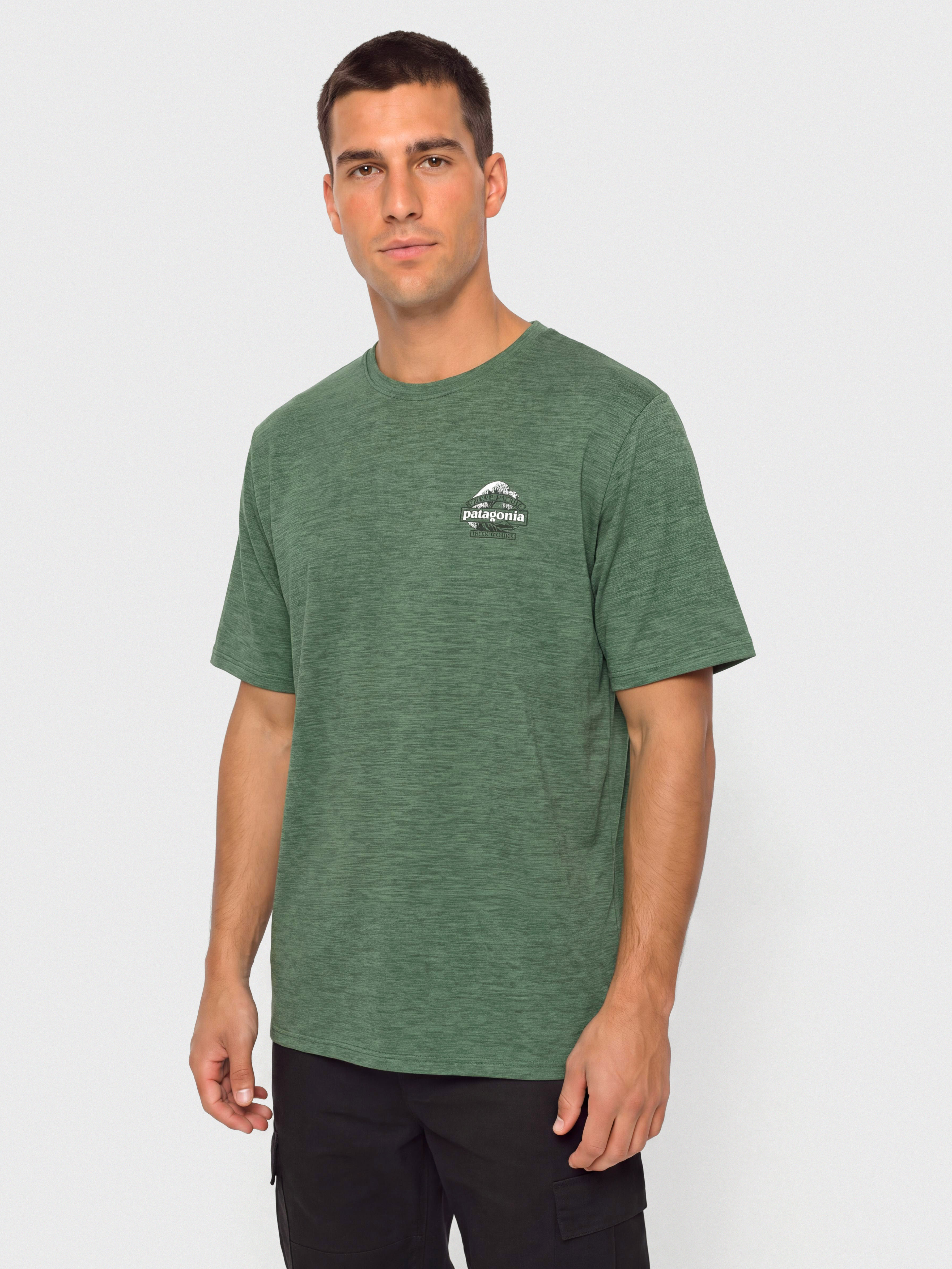T-shirt Patagonia Cap Cool Daily Great Waves (canopy green light canopy green x dye)