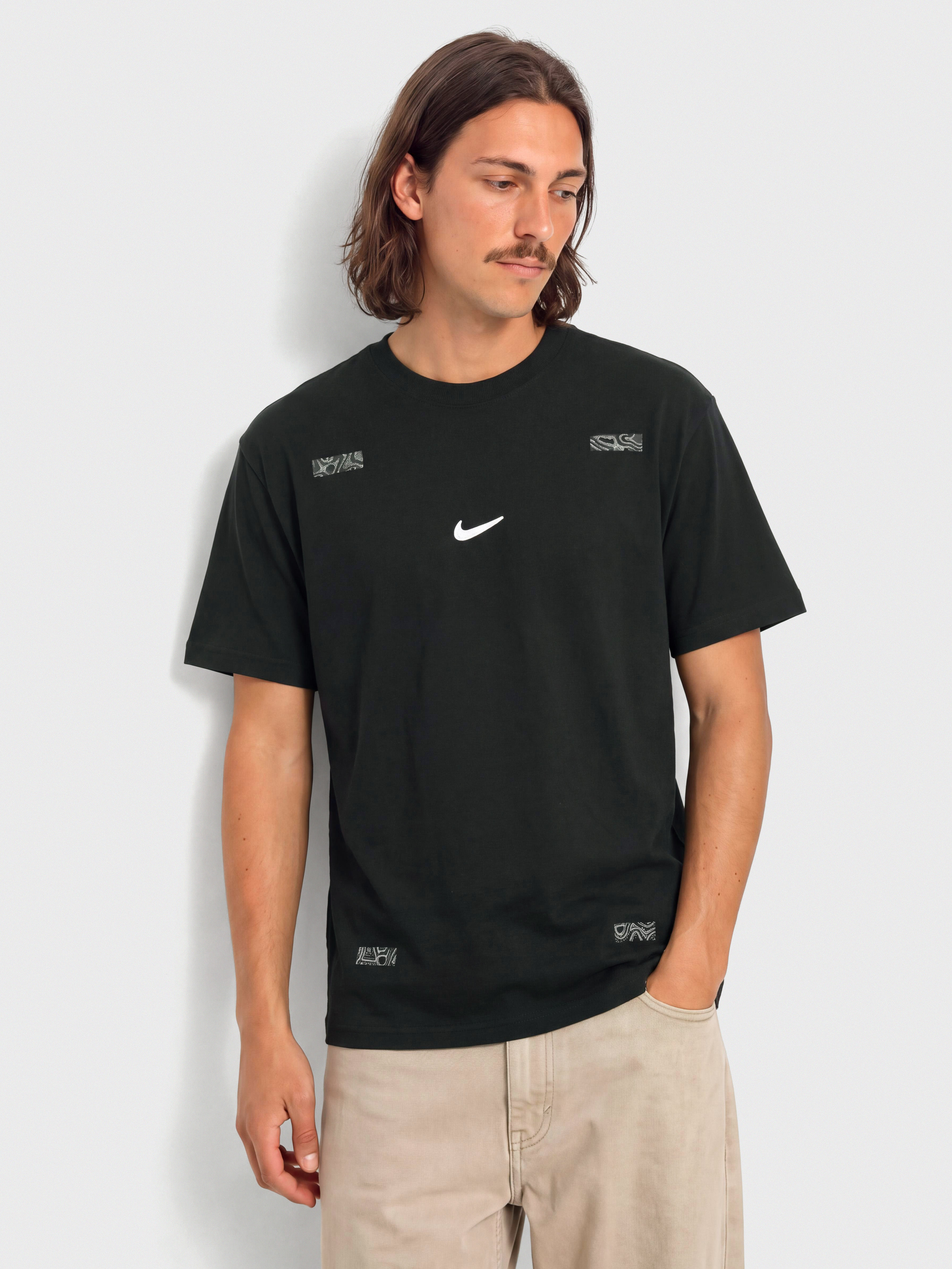 T-shirt Nike SB Front Swoosh (black)