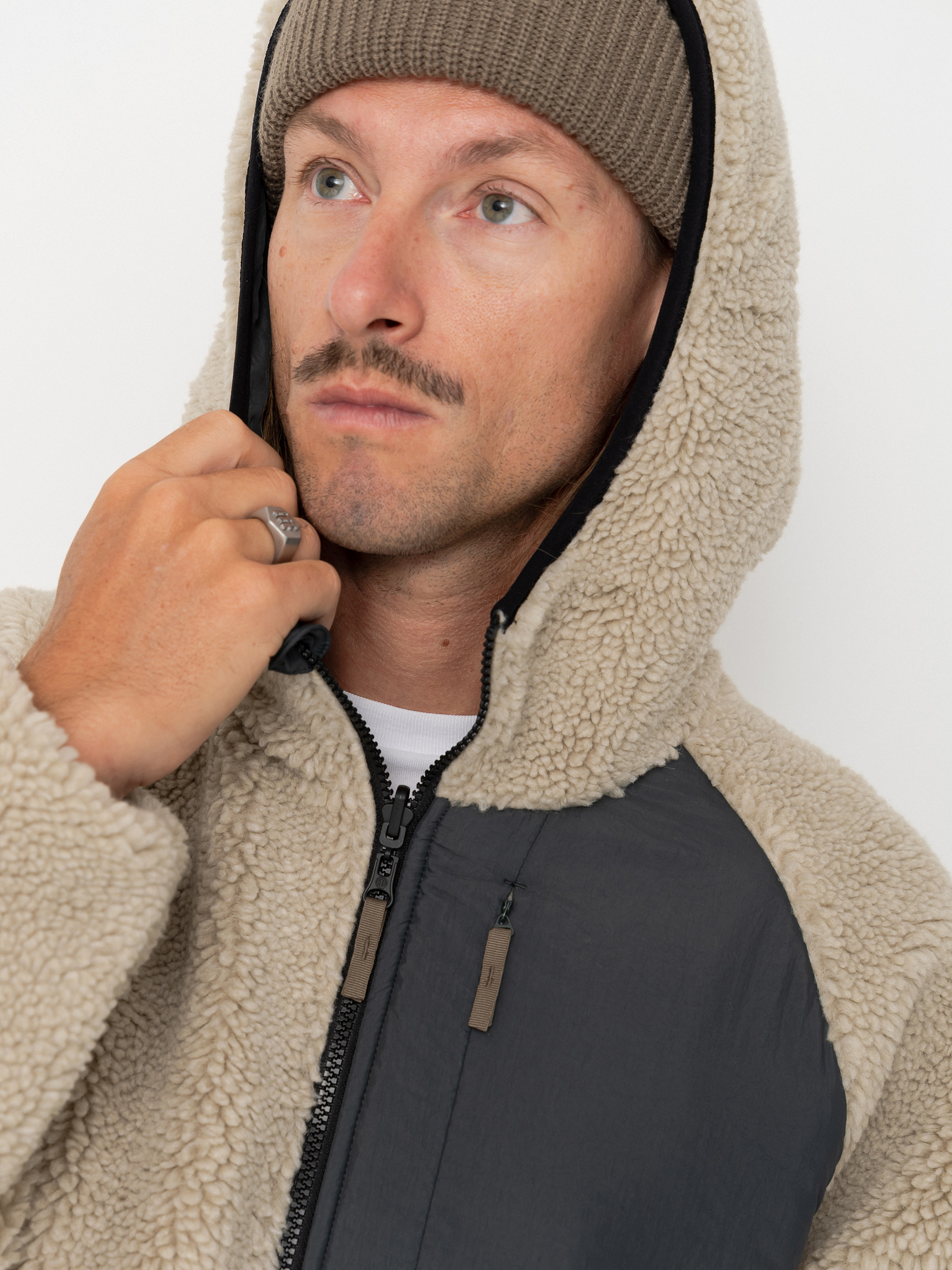 Kurtka Element Wolfe Sherpa (oat milk)