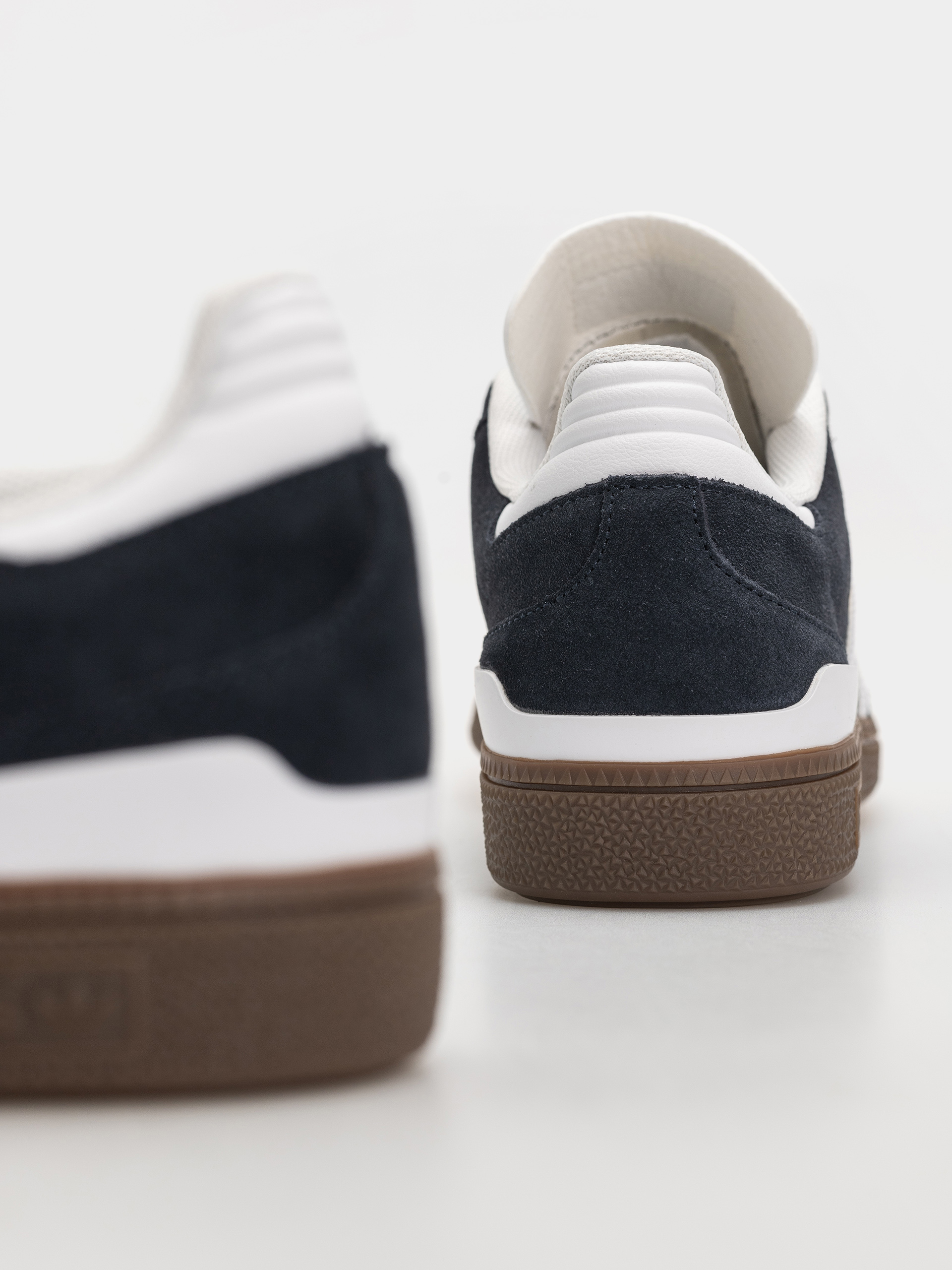 Buty adidas Busenitz (aurink/ftwwht/gum5)