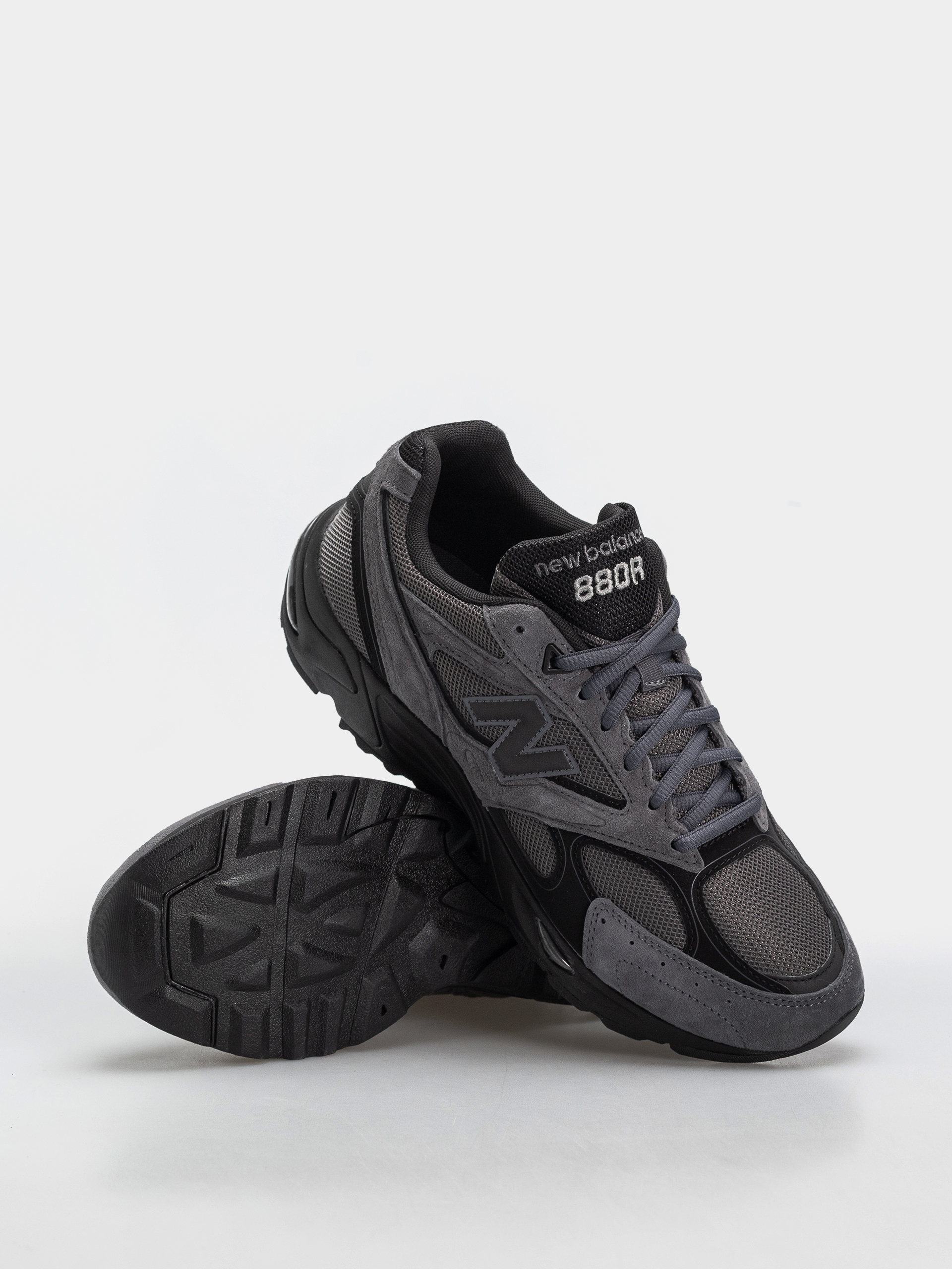 Buty New Balance 880R (magnet/black)