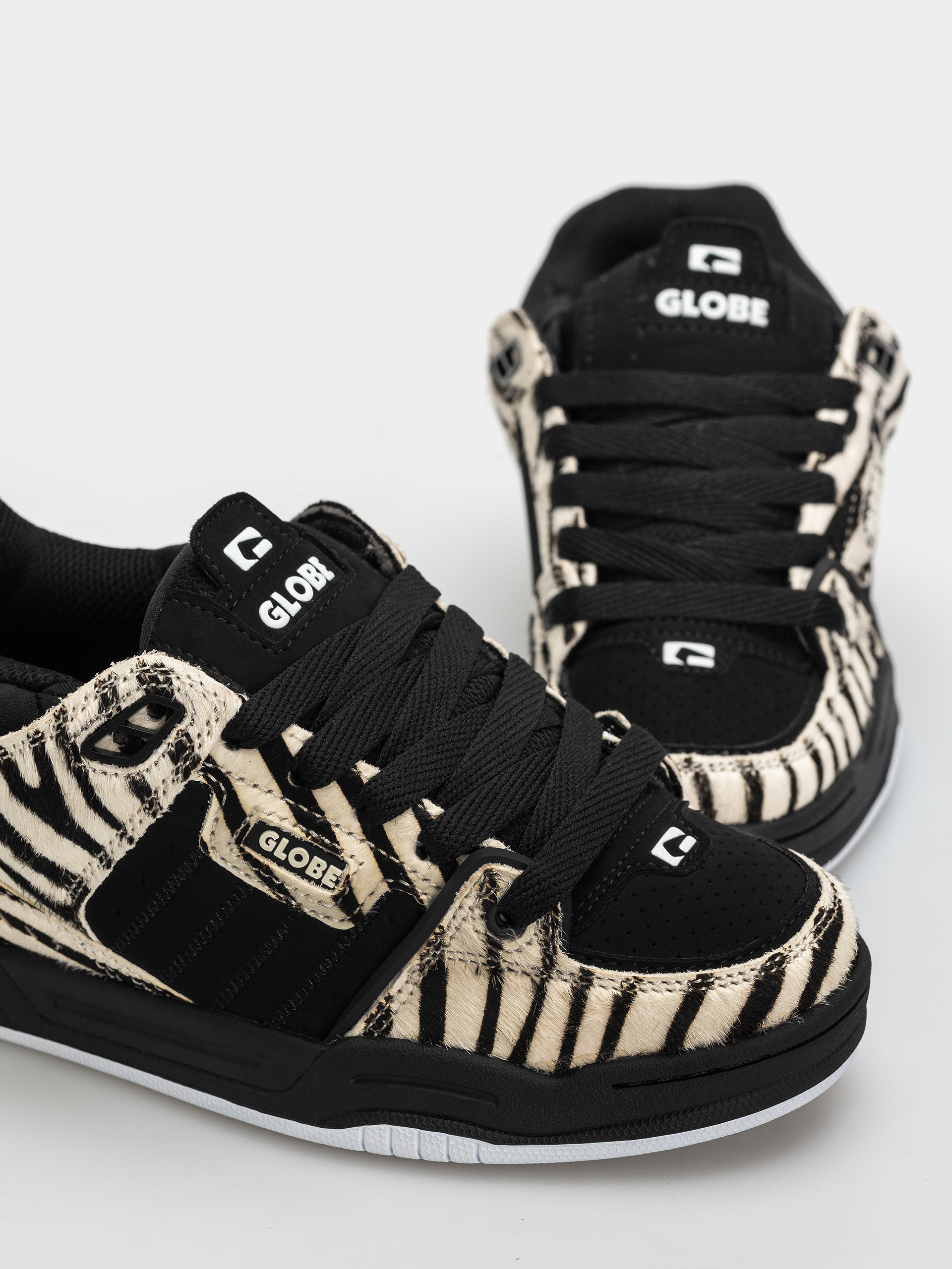 Buty Globe Fusion (zebra)