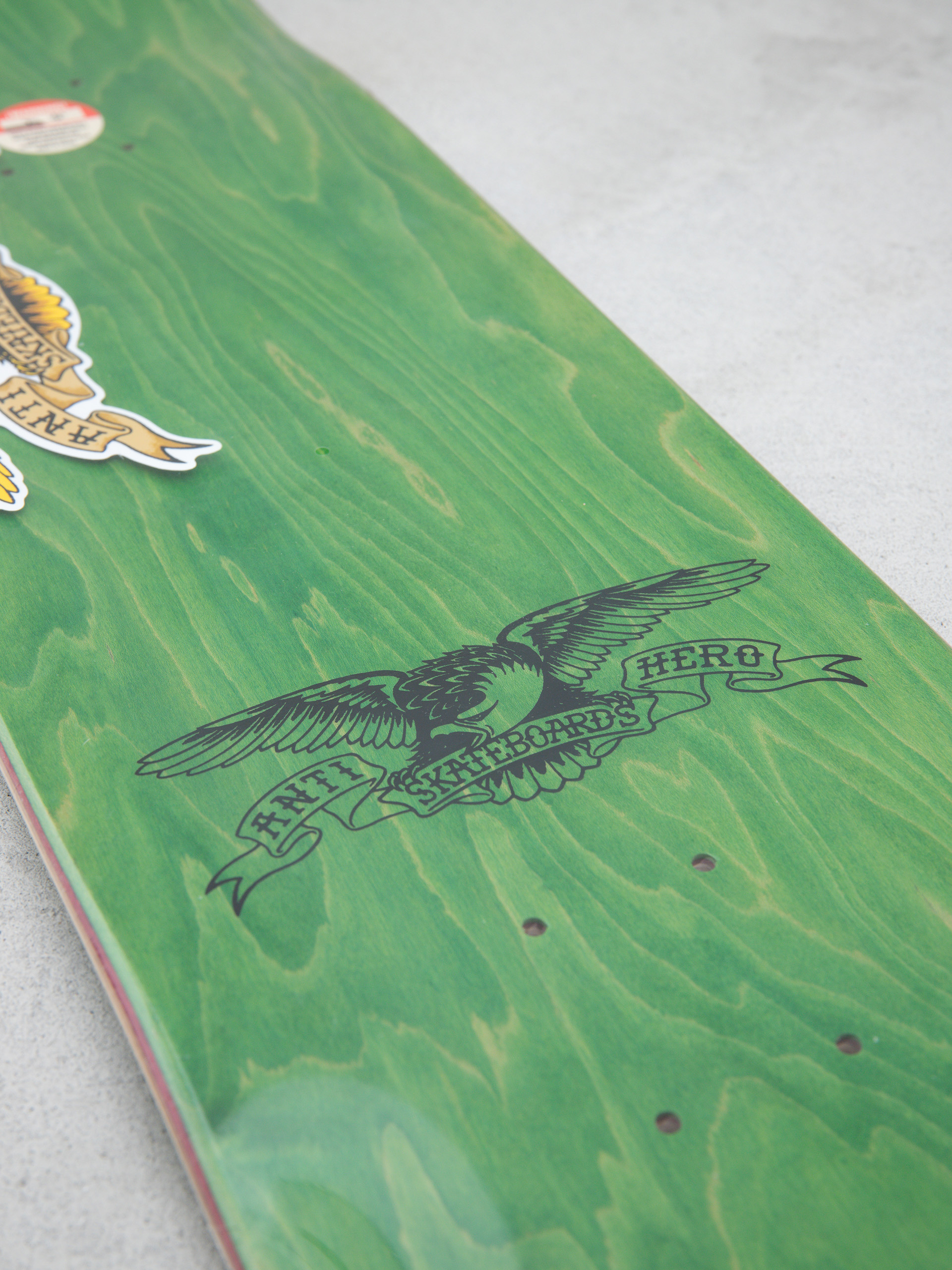 Deck Antihero Daan Roached Out (green)