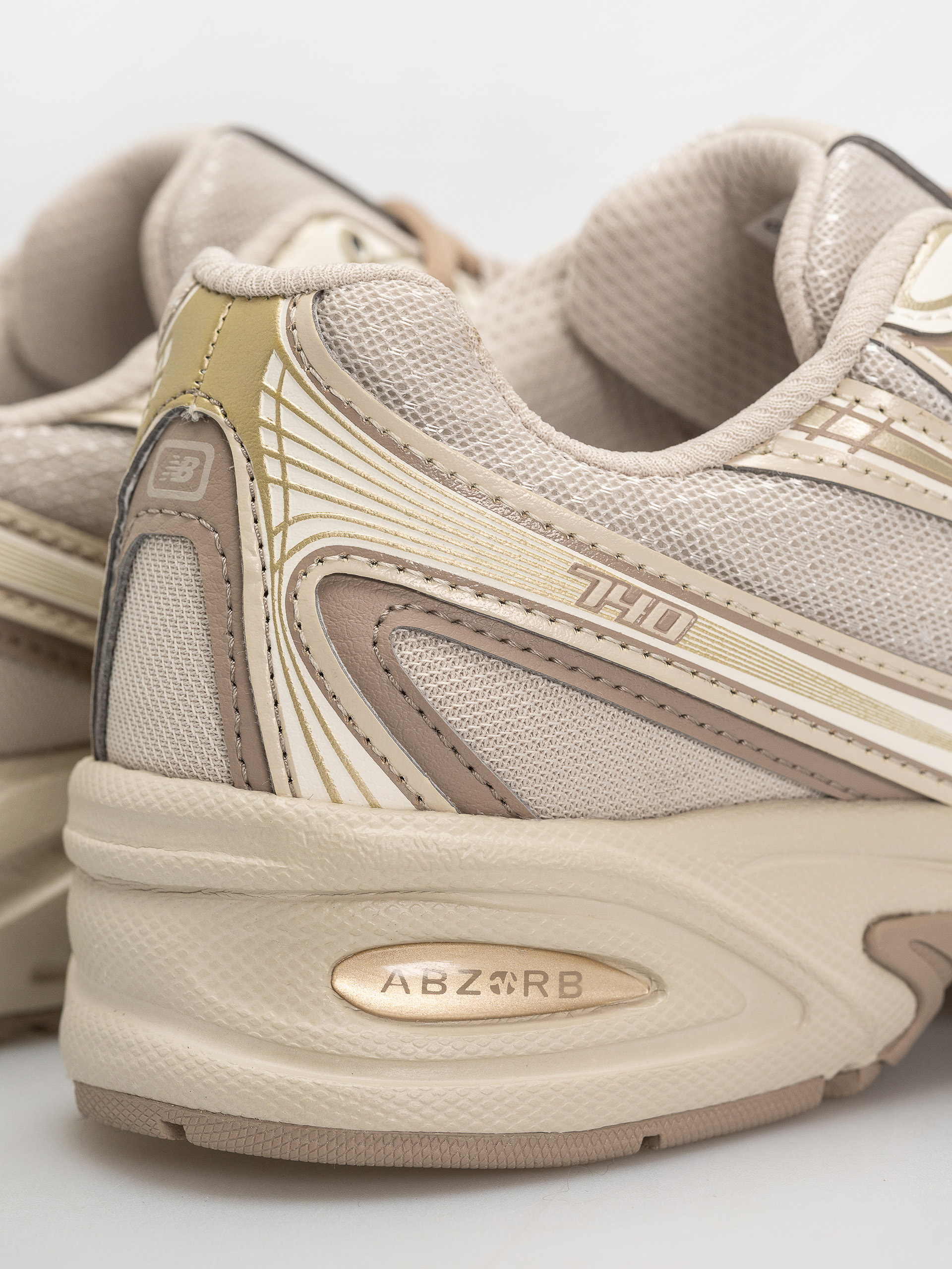 Buty New Balance 740 (mushroom/timberwolf)