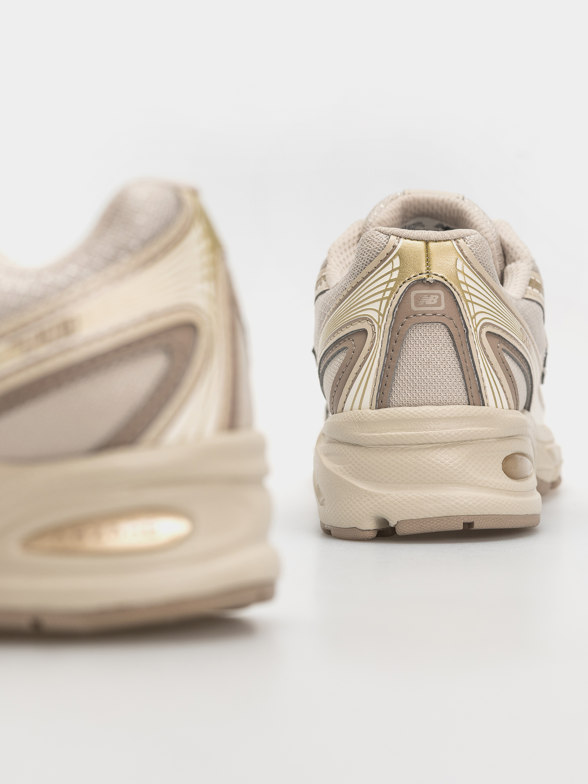 Buty New Balance 740 (mushroom/timberwolf)