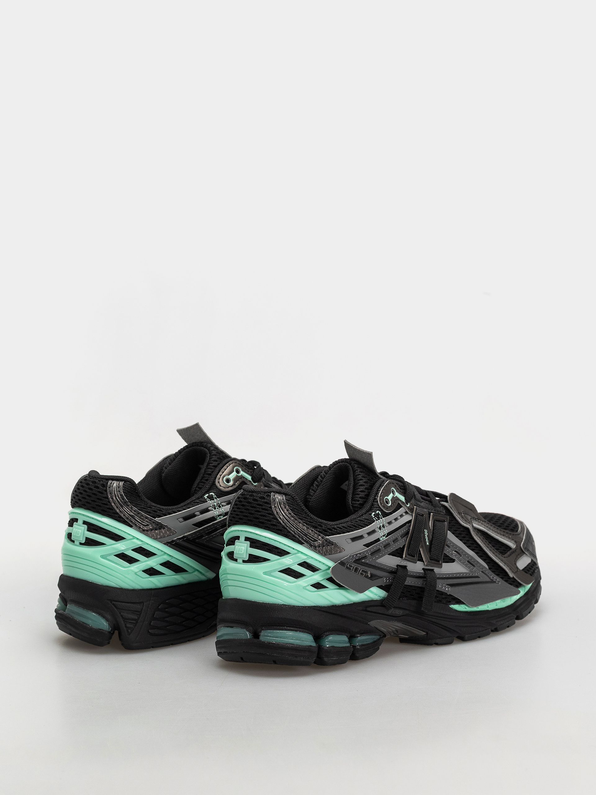 Buty New Balance 1906 (black/bright mint)