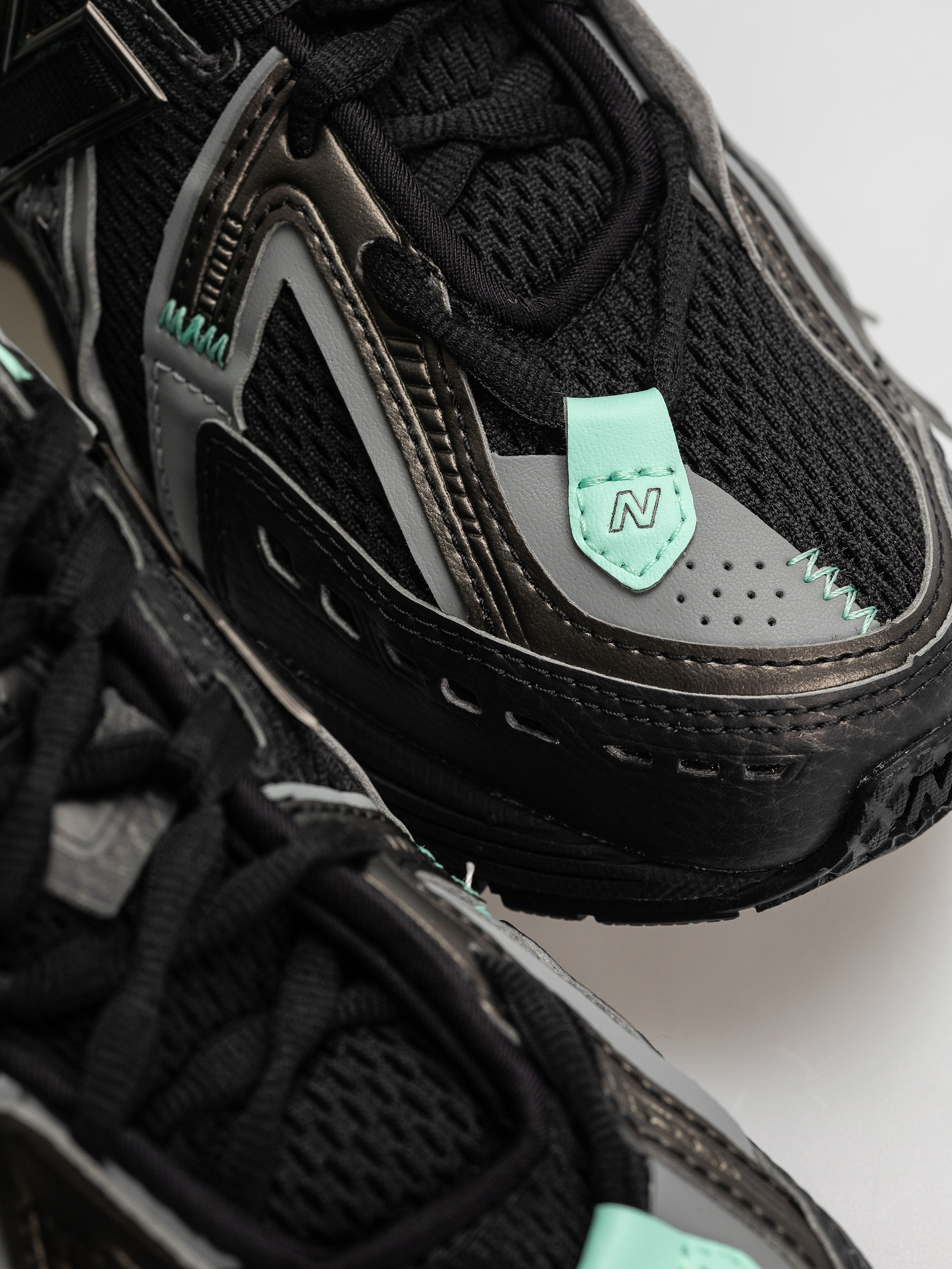 Buty New Balance 1906 (black/bright mint)