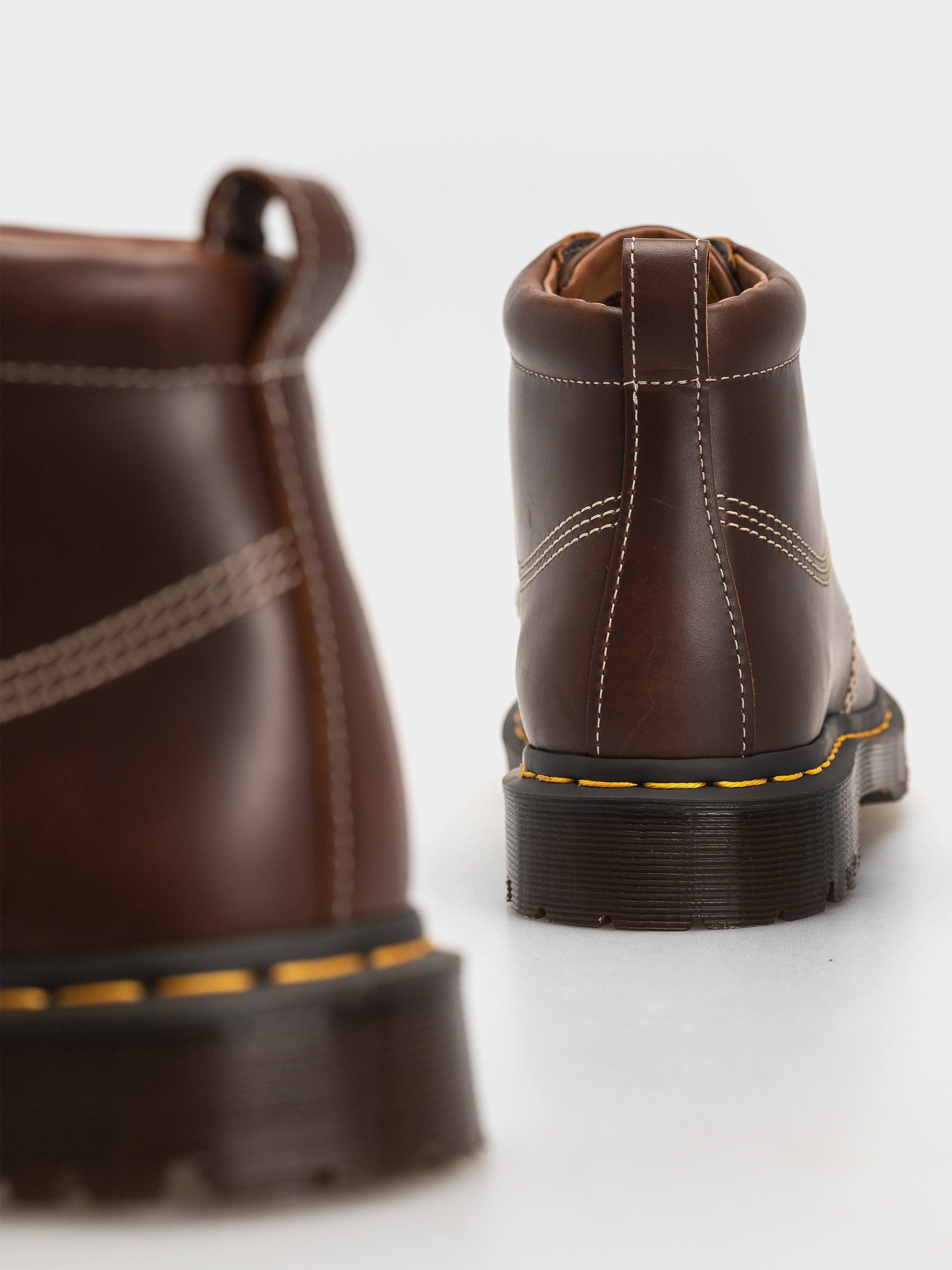 Buty Dr. Martens Lowell Chukka (butterscotch)