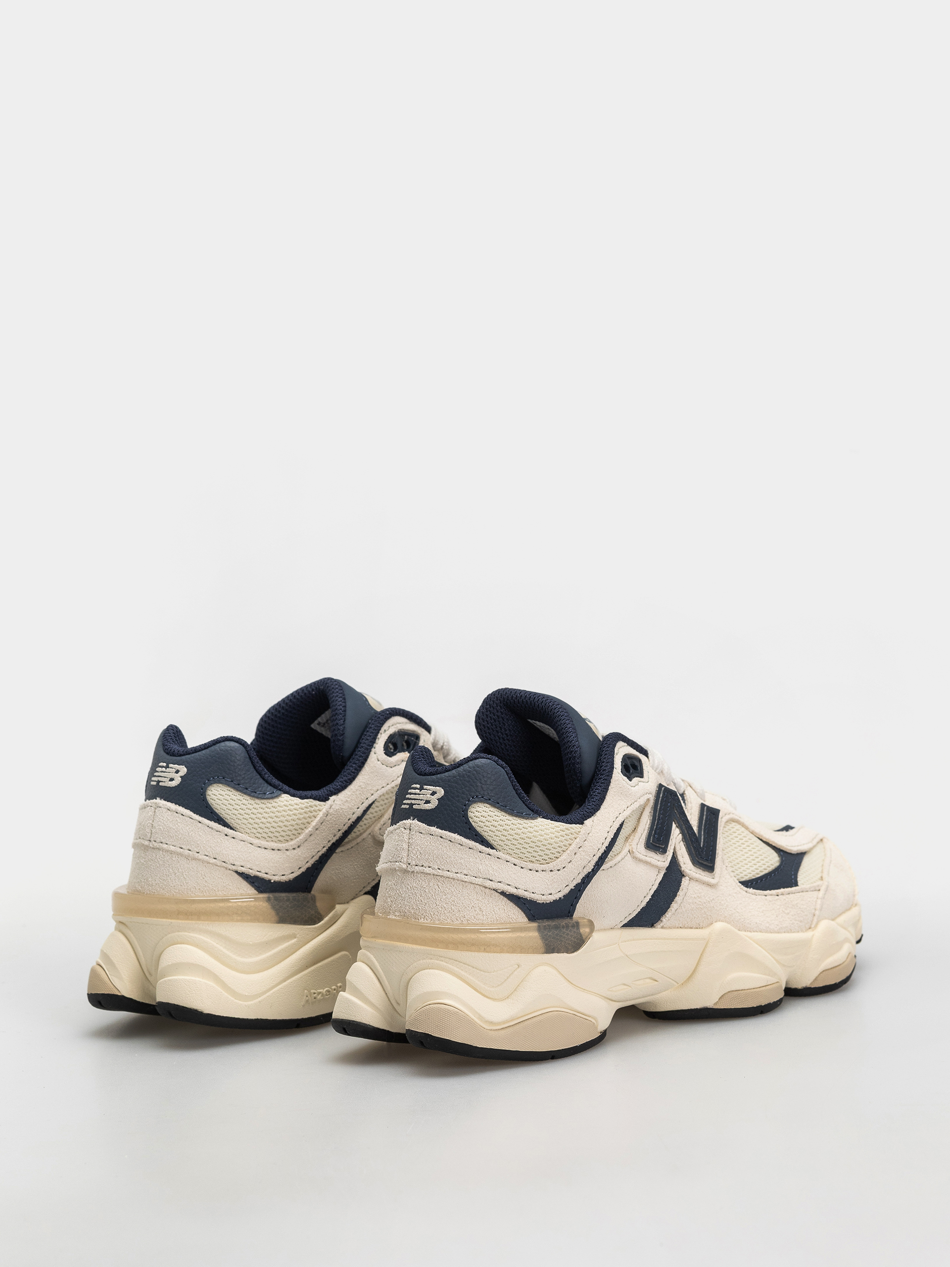 Buty New Balance 9060 JR (nb navy/linen)