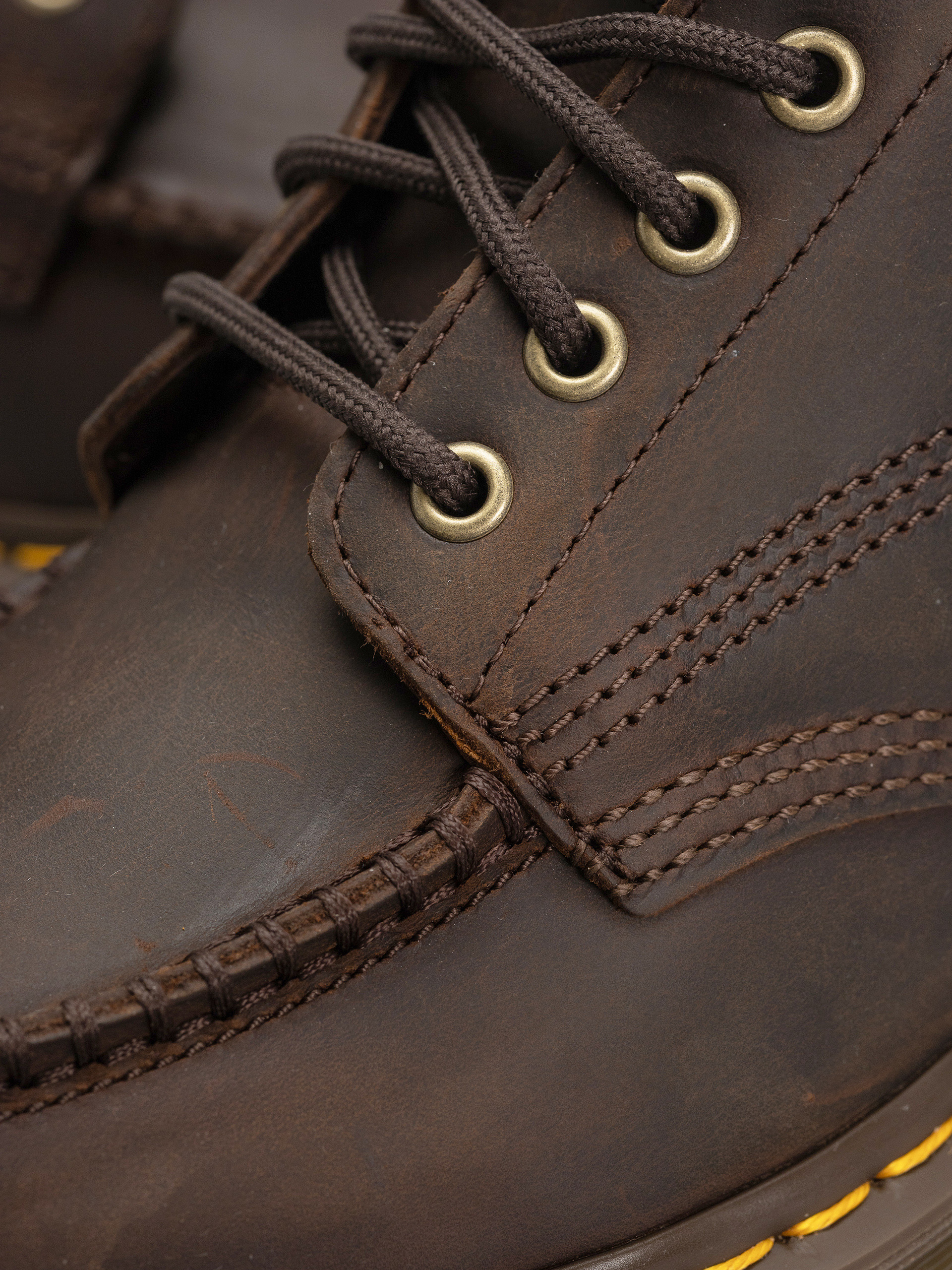 Buty Dr. Martens Lowell Chukka (dark brown)