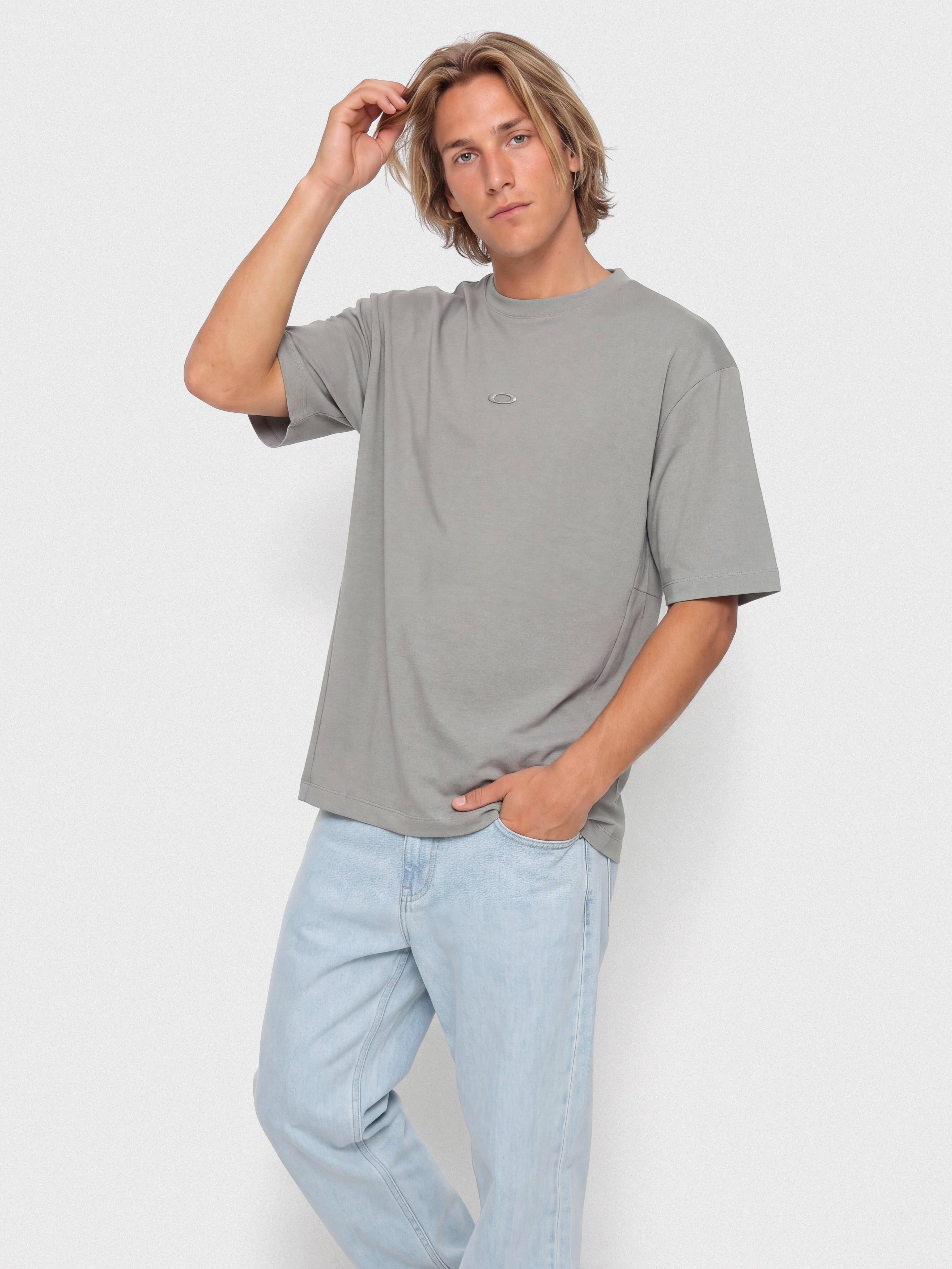 T-shirt Oakley Oakley Driven (cement)