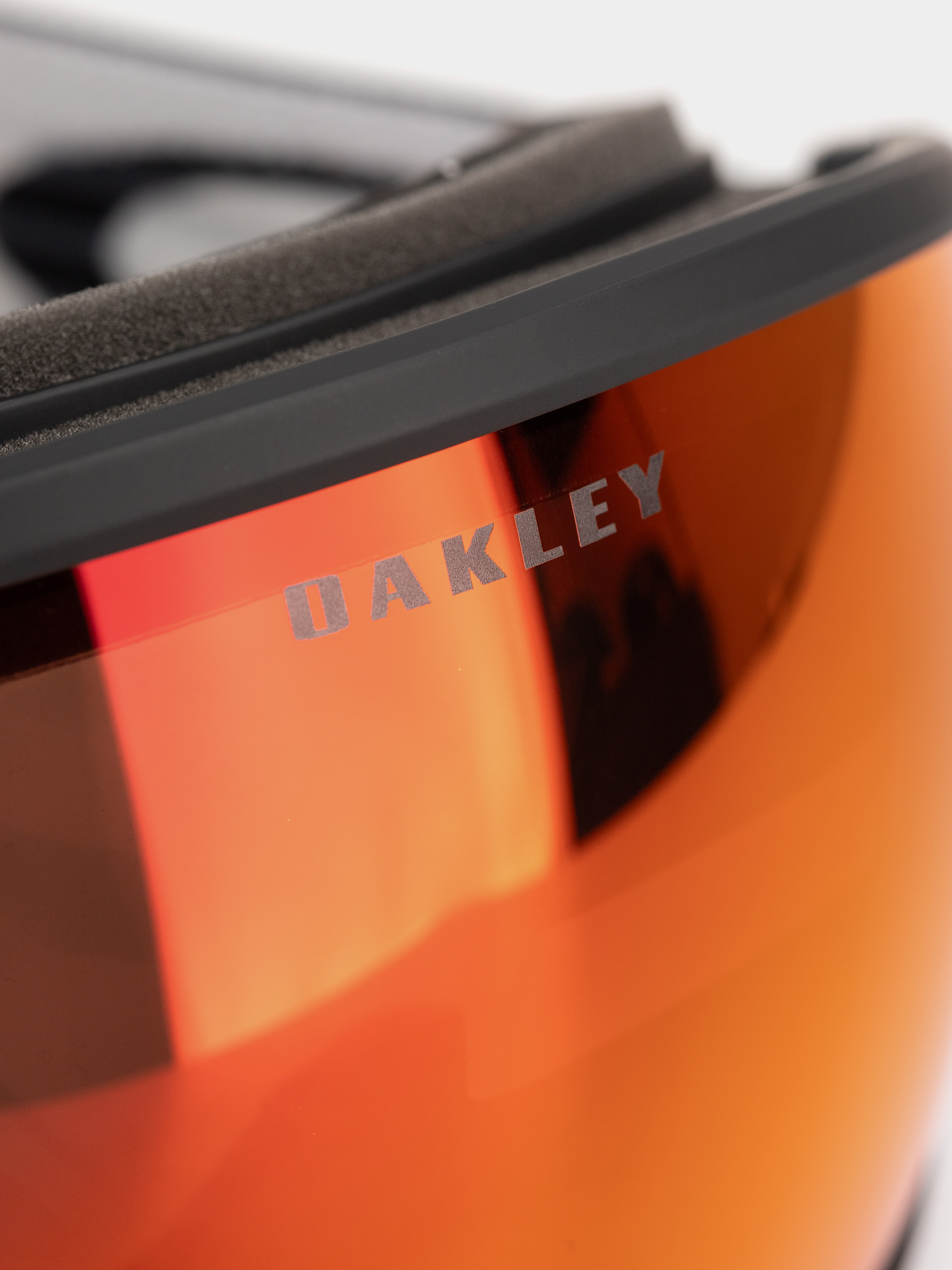 Gogle Oakley Flight Tracker M (matte black/prizm snow torch iridium)