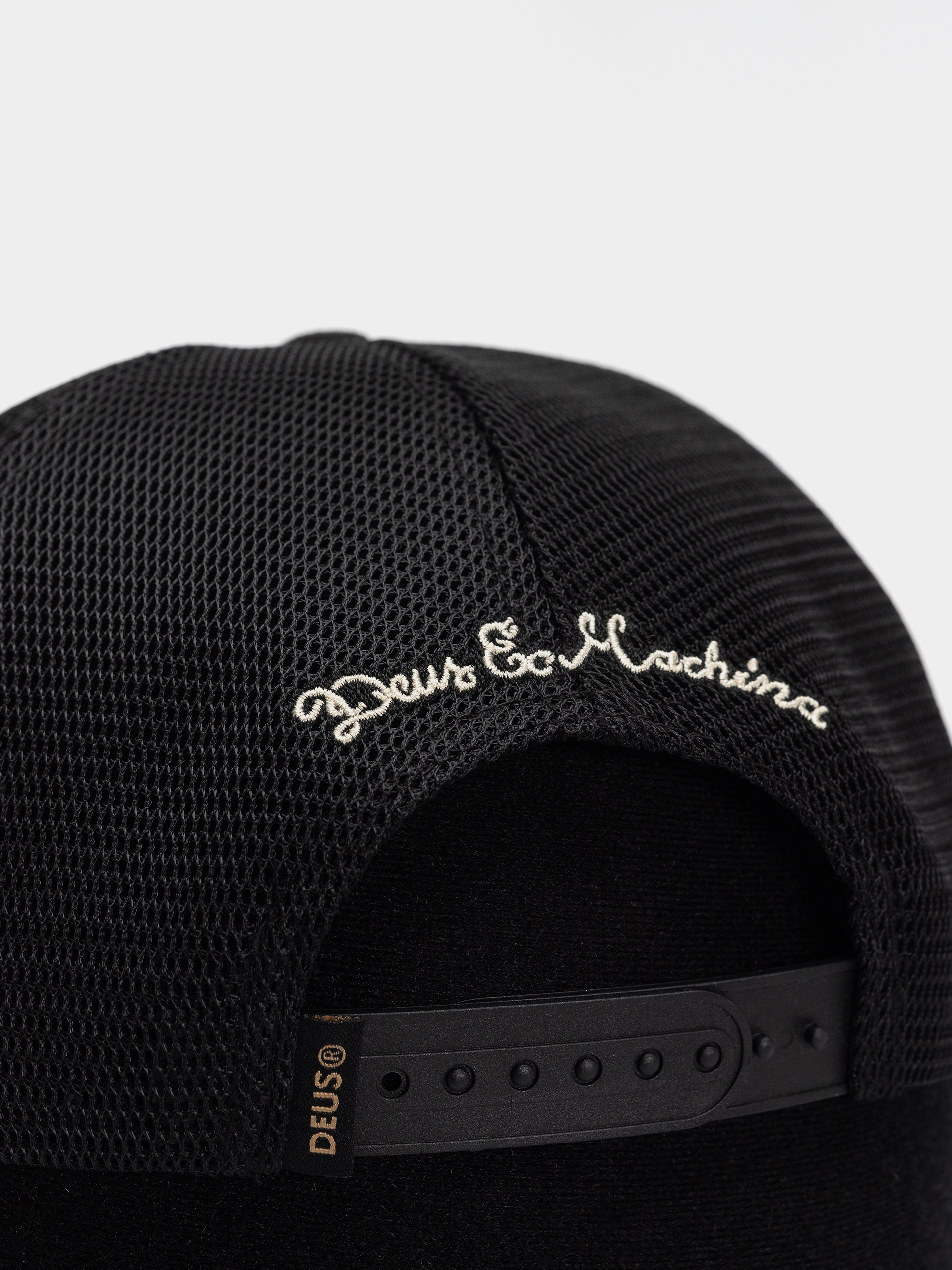 Czapka z daszkiem Deus Ex Machina Mudflap Trucker (black)