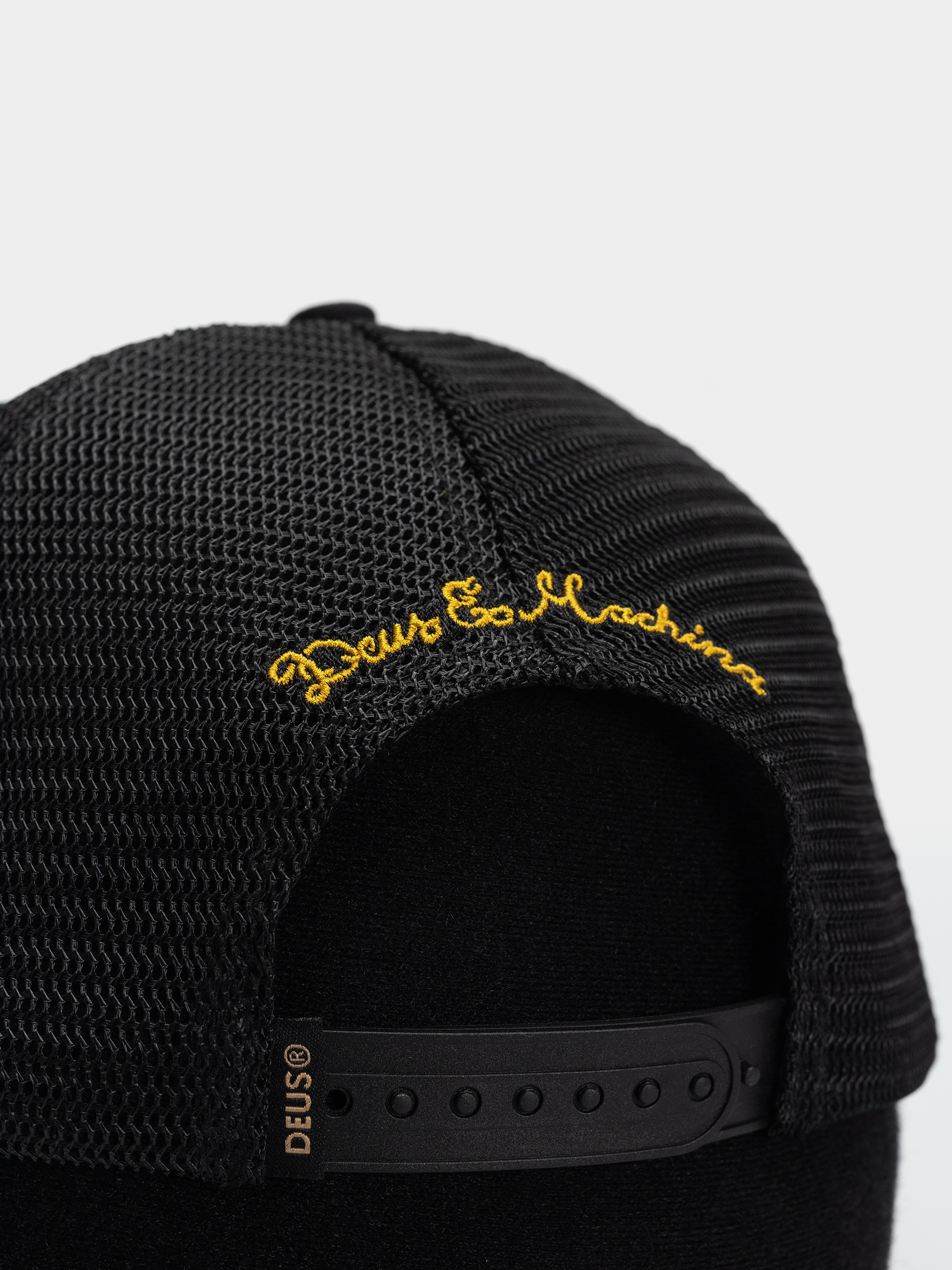 Czapka z daszkiem Deus Ex Machina Welcome Trucker (black)