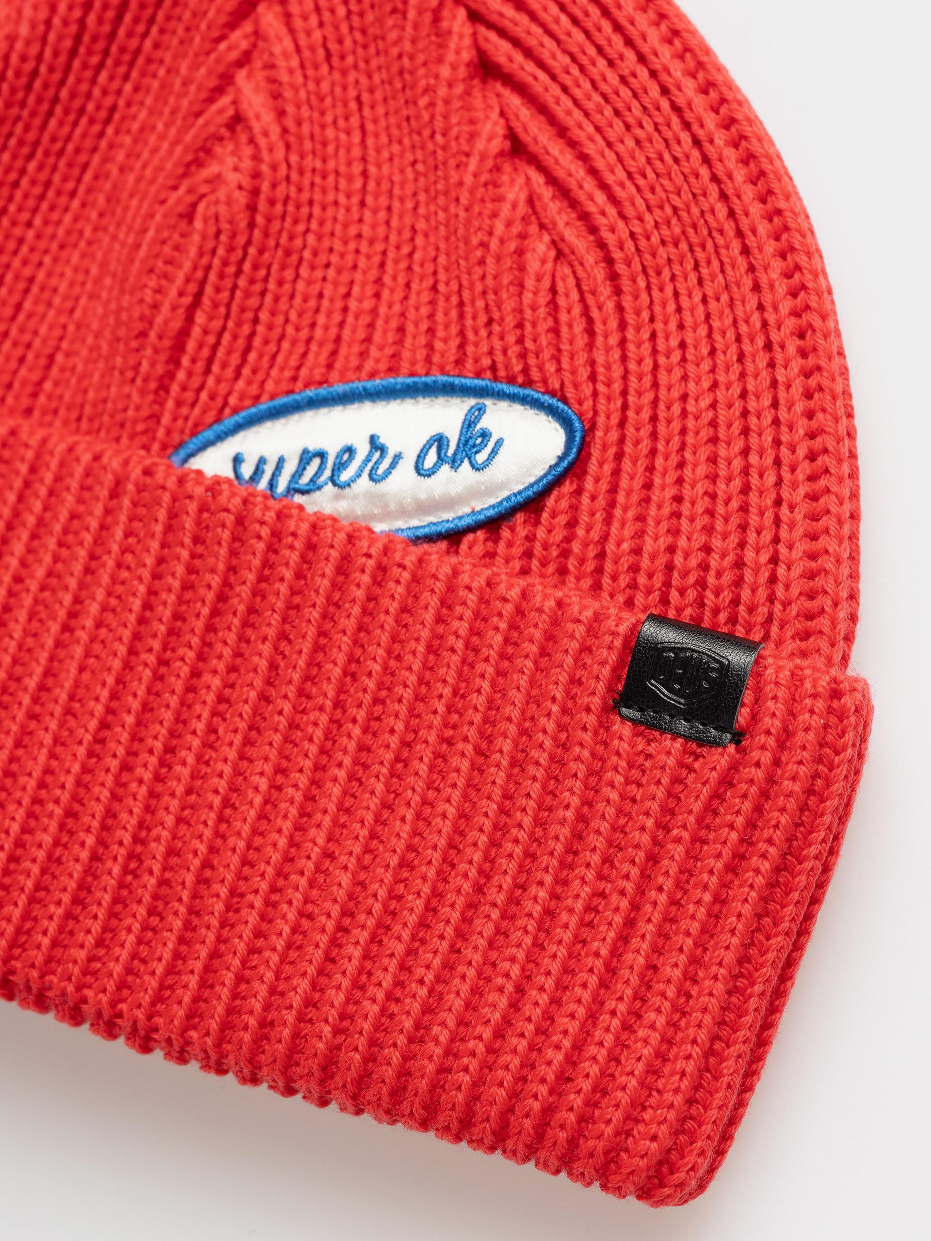 Czapka zimowa Deus Ex Machina Trophy Wmn (red)