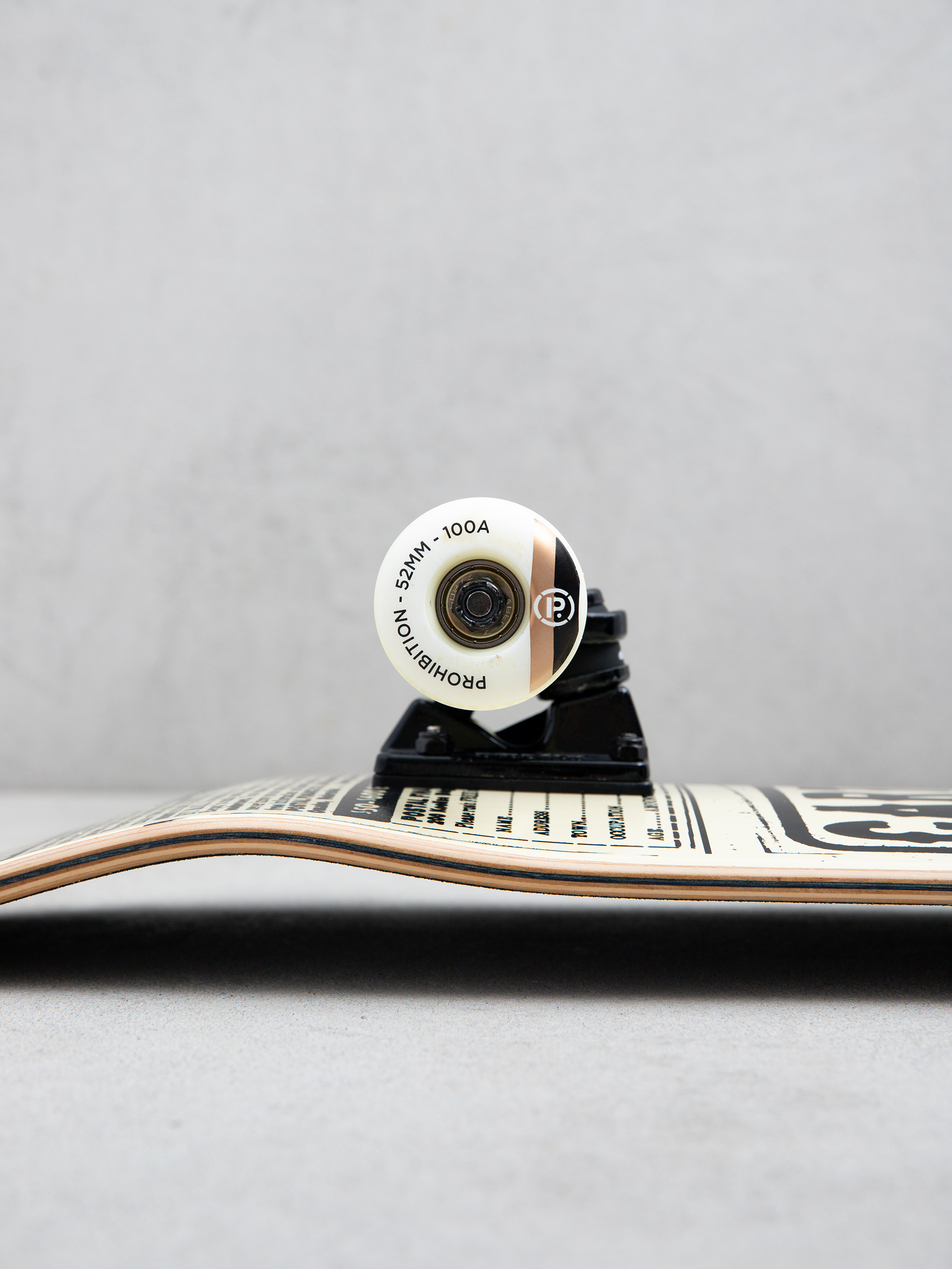 Deskorolka Cartel Skateboards Karate (beige)