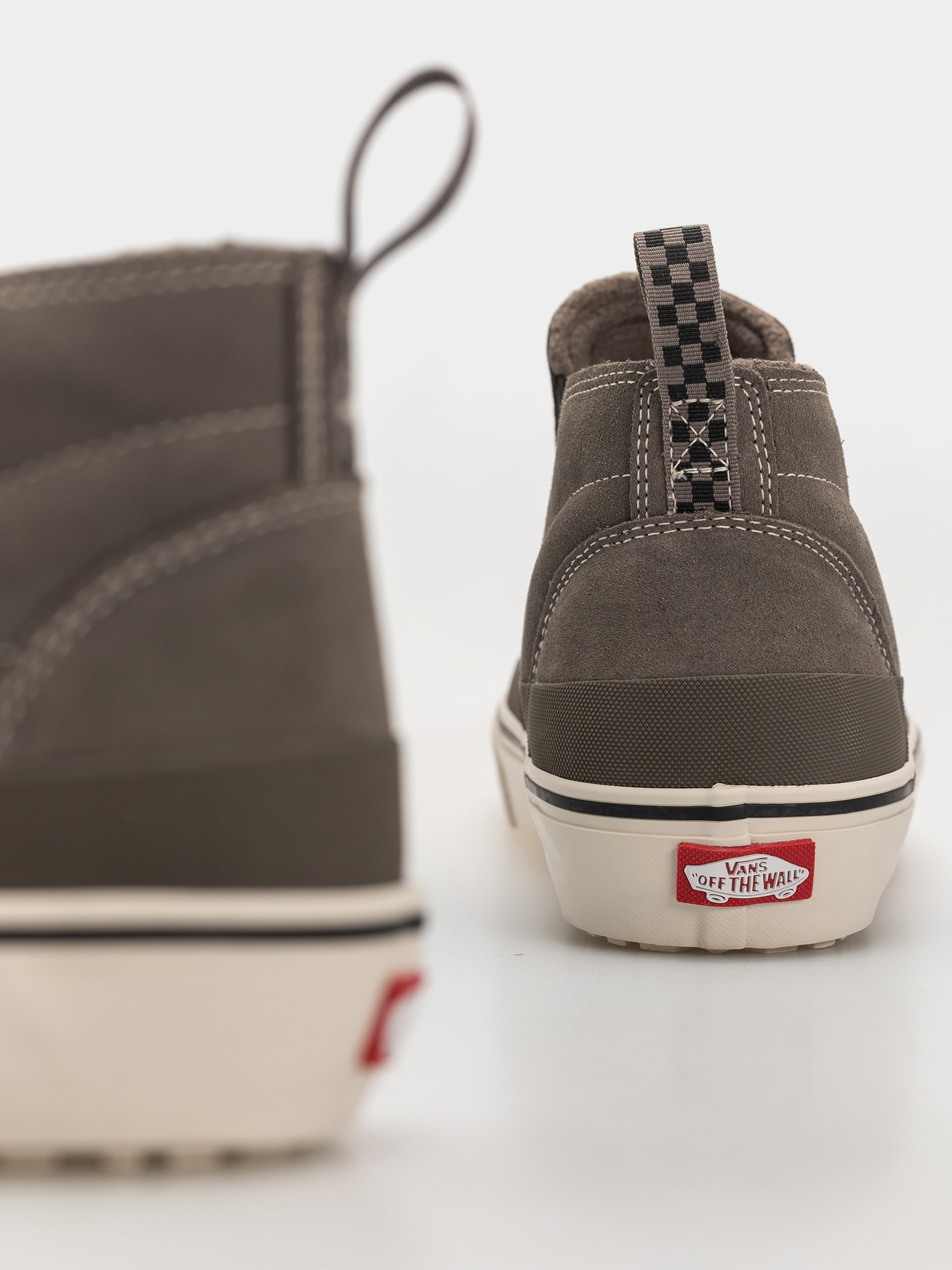 Buty Vans Mid Slip Insulated (bungee cord)