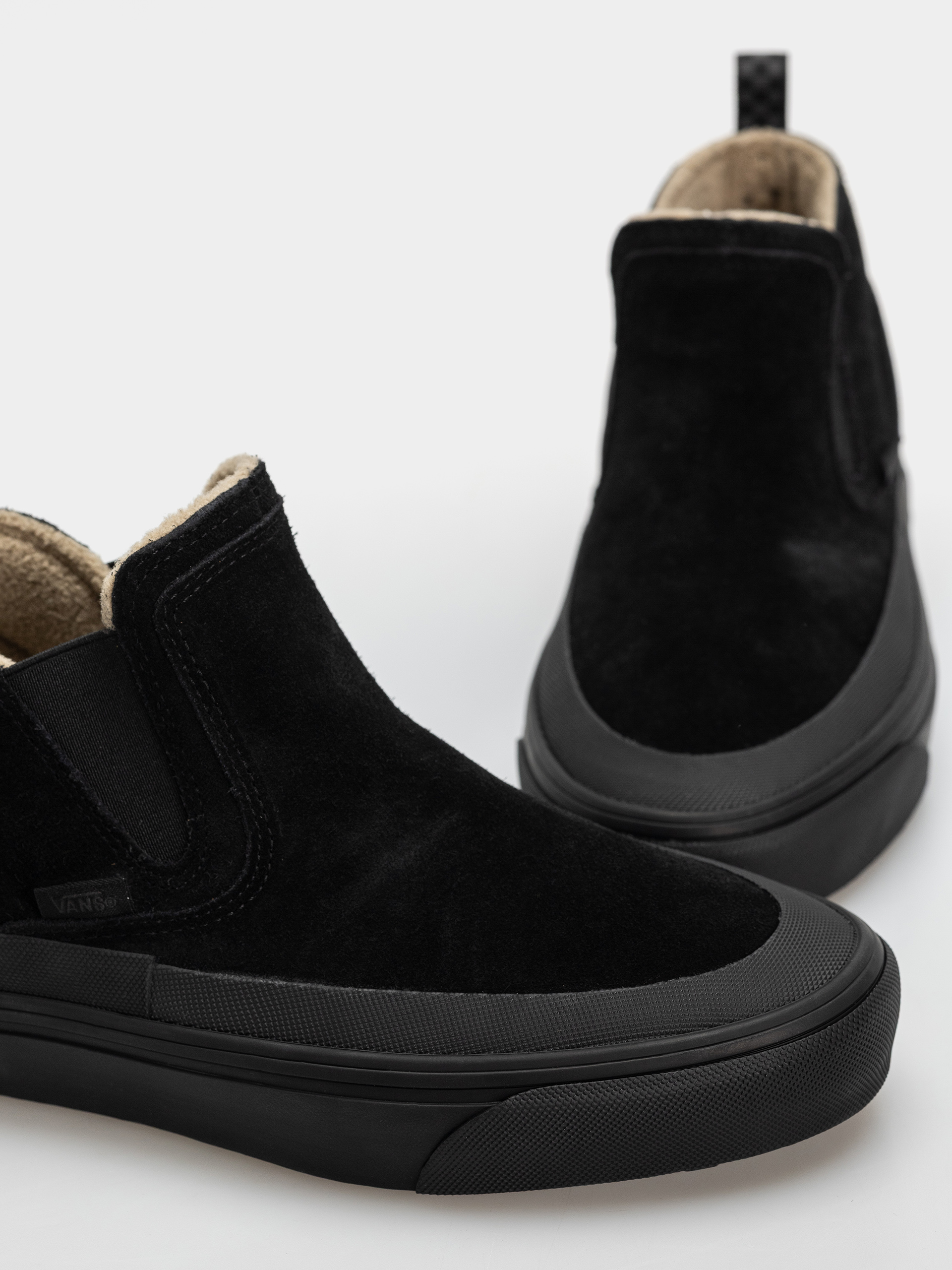 Buty Vans Mid Slip Insulated (black)