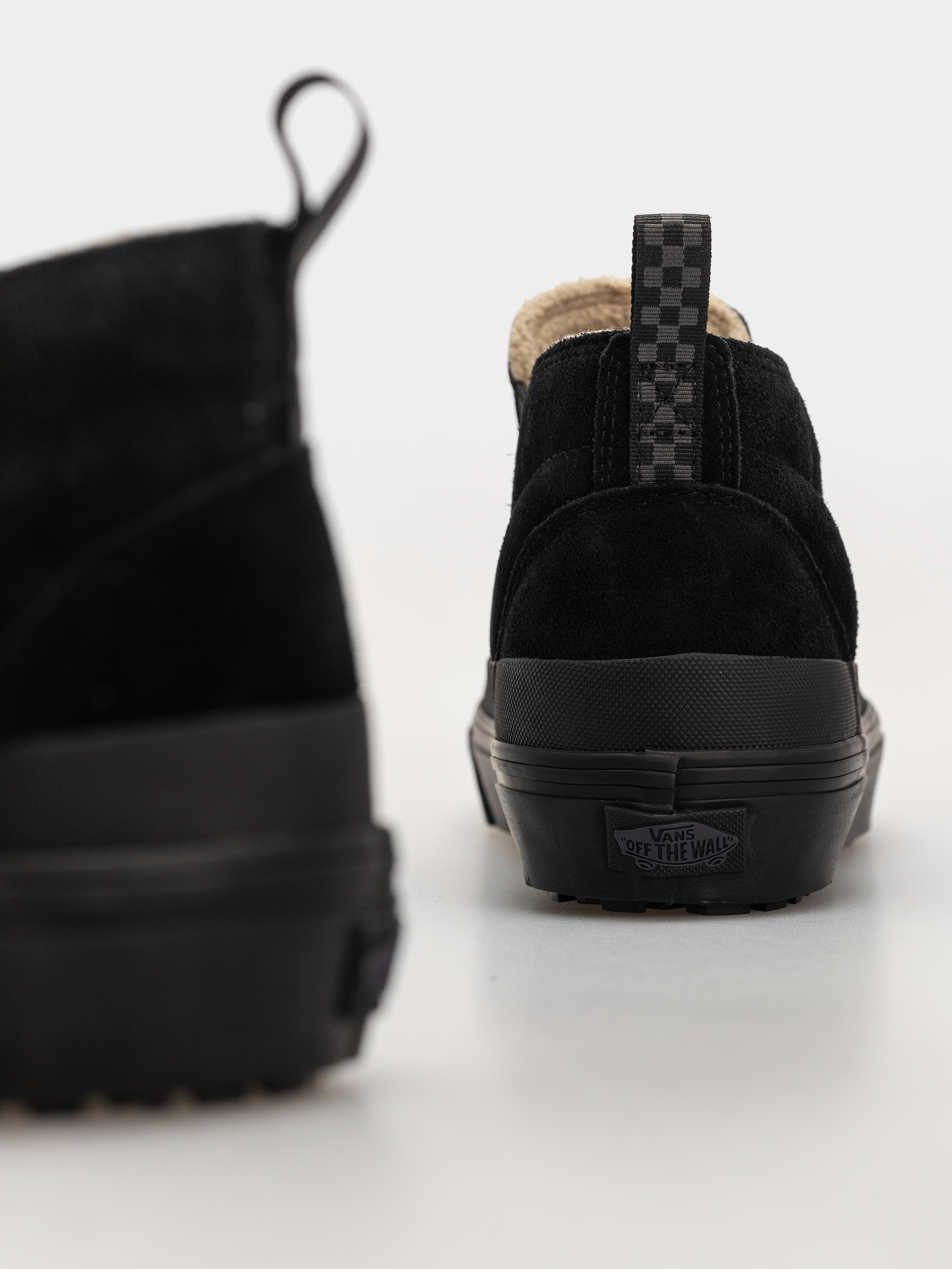 Buty Vans Mid Slip Insulated (black)