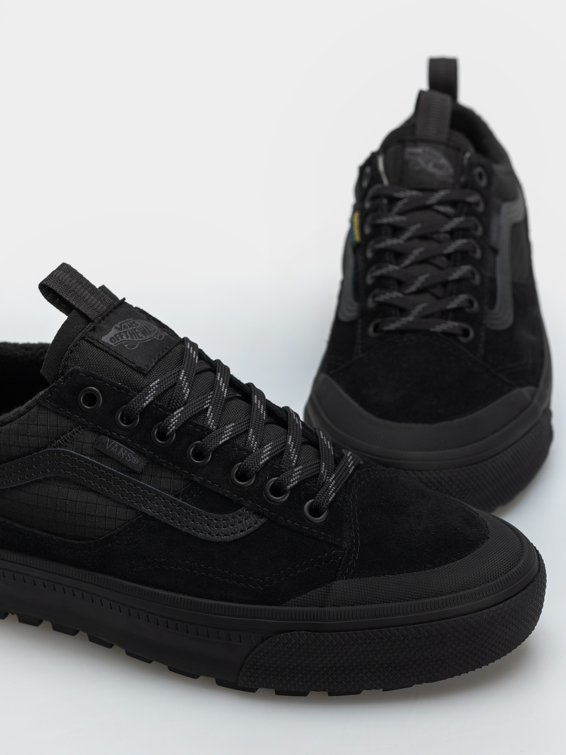 Buty Vans Old Skool Waterproof Insulated Mte (black/black/gry)