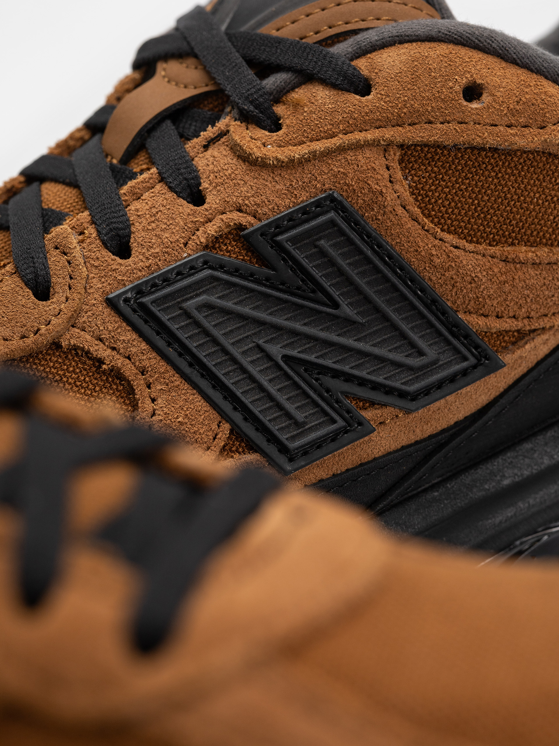 Buty New Balance 2010 (breakfast tea/black)