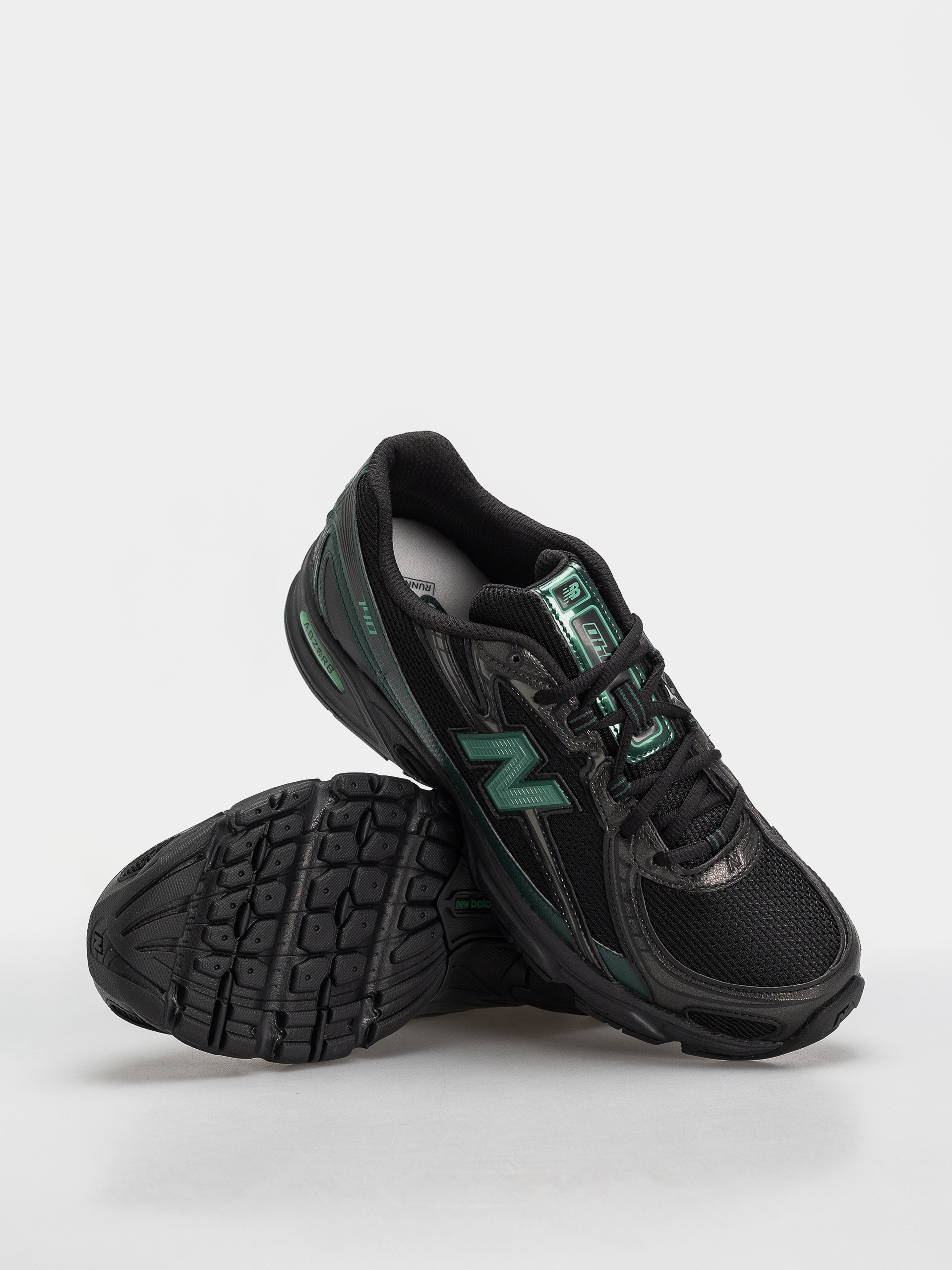 Buty New Balance 740 (black/nordic green)
