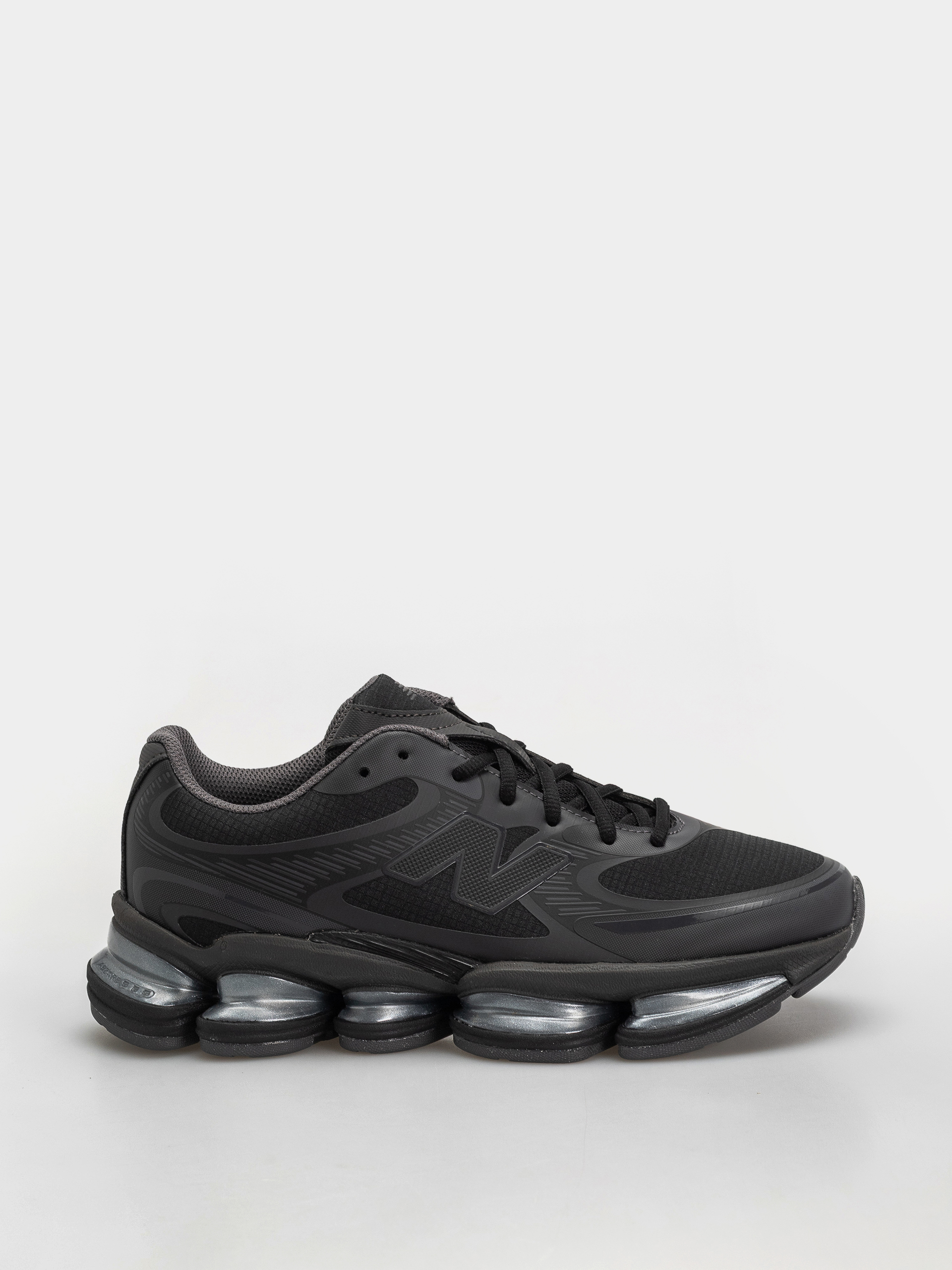 Buty New Balance 2000 (black/black cement/magnet)